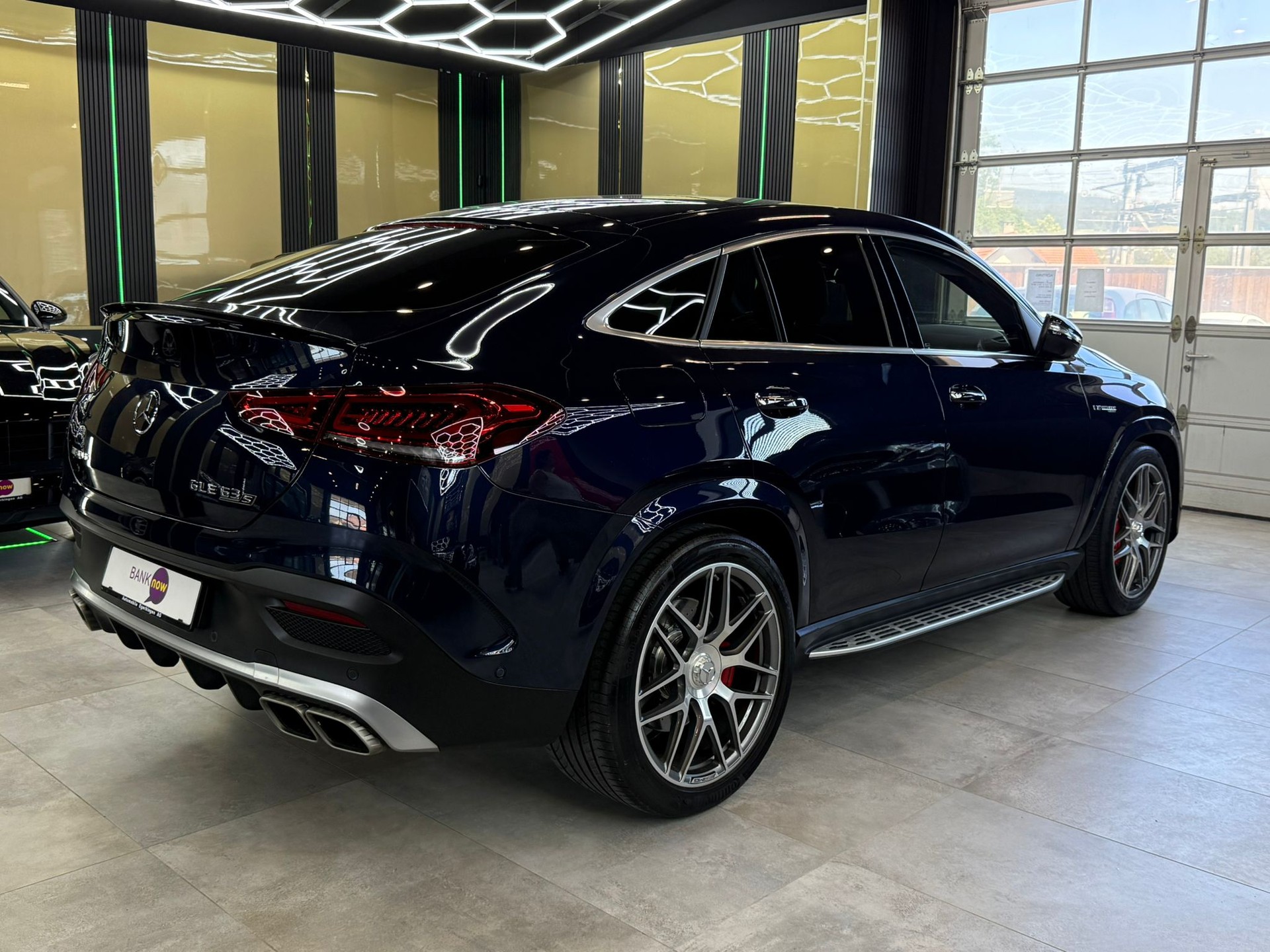 MERCEDES-BENZ GLE 63 S AMG 4matic+ Coupé-image-4