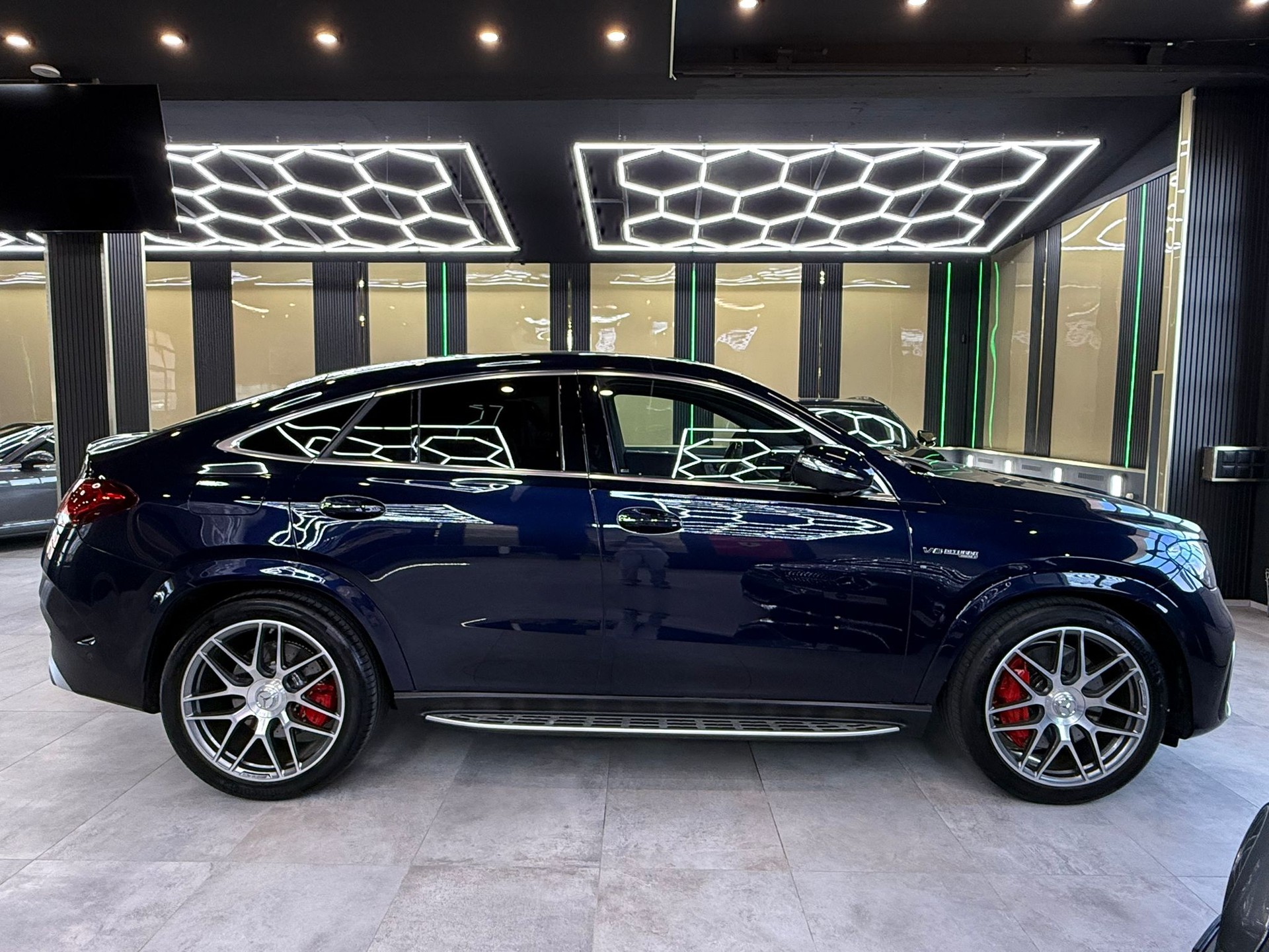 MERCEDES-BENZ GLE 63 S AMG 4matic+ Coupé-showroom-element-3