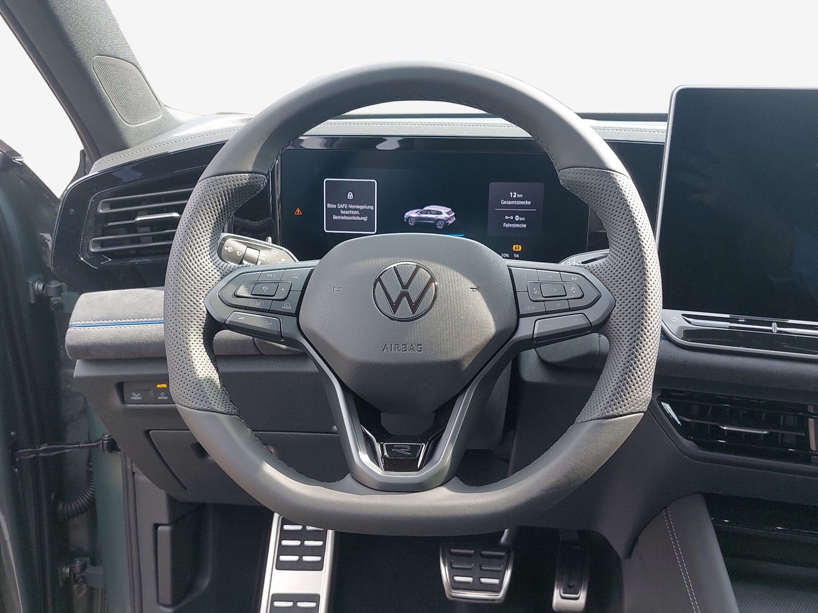 VW Tiguan 2.0 TSI DSG R-Line Plus 4Motion-image-9