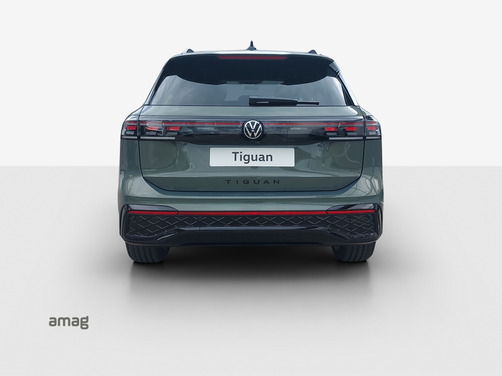 VW Tiguan 2.0 TSI DSG R-Line Plus 4Motion-showroom-element-3