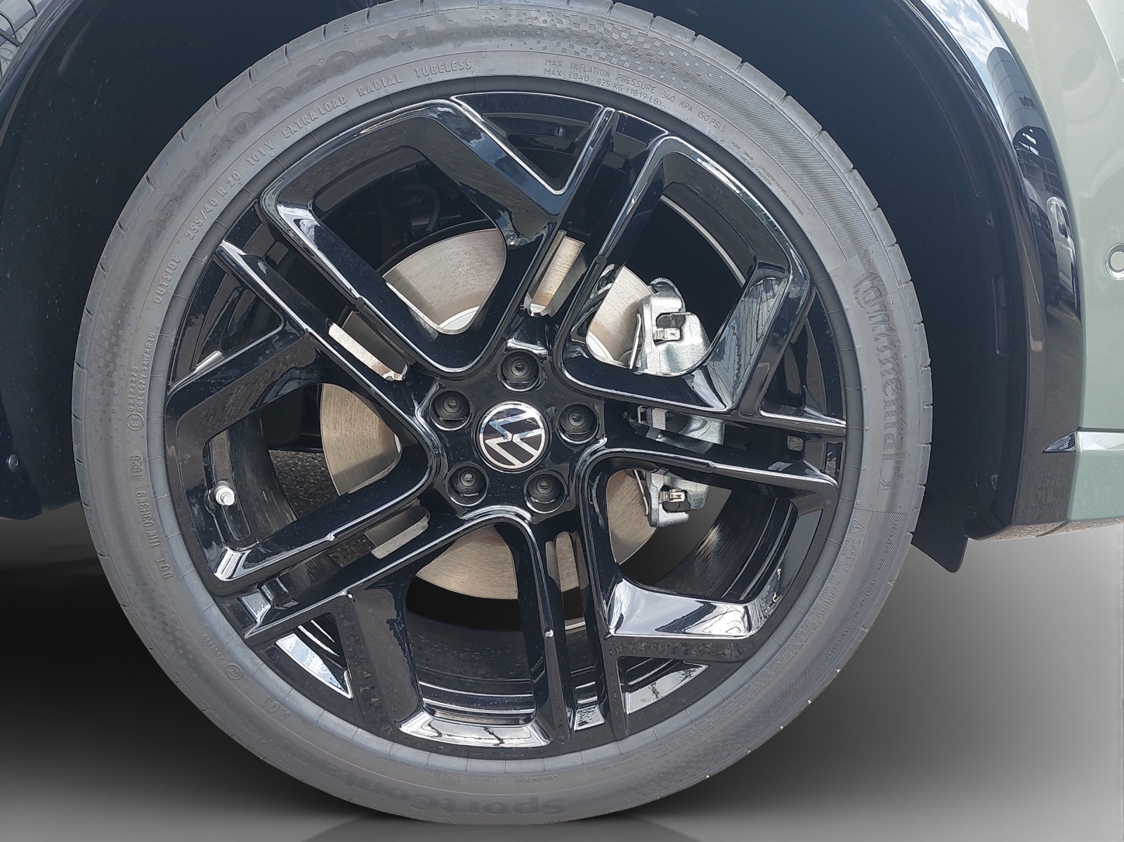 VW Tiguan 2.0 TSI DSG R-Line Plus 4Motion-image-13
