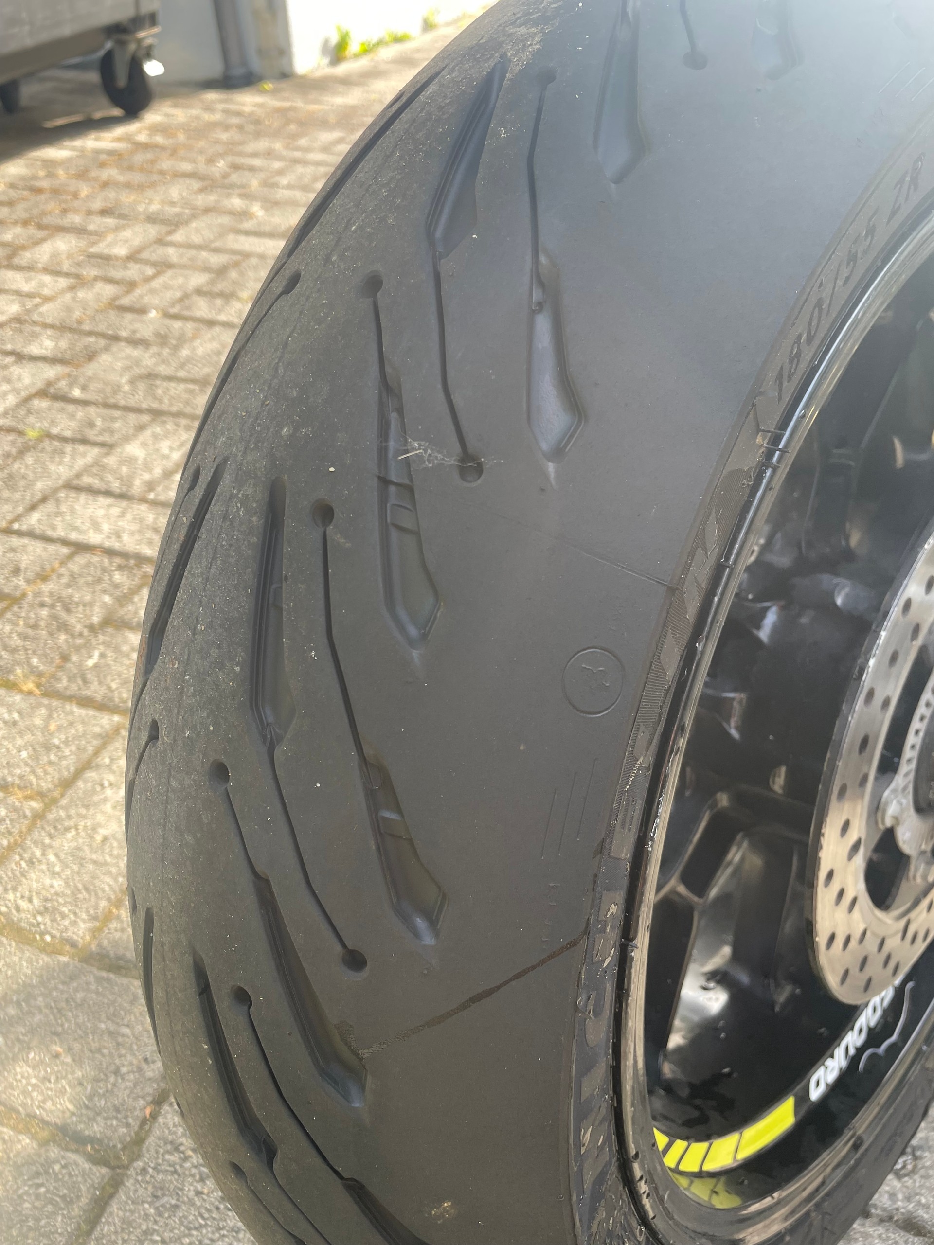 APRILIA Dorsoduro 1200 ABS/TC-image-6
