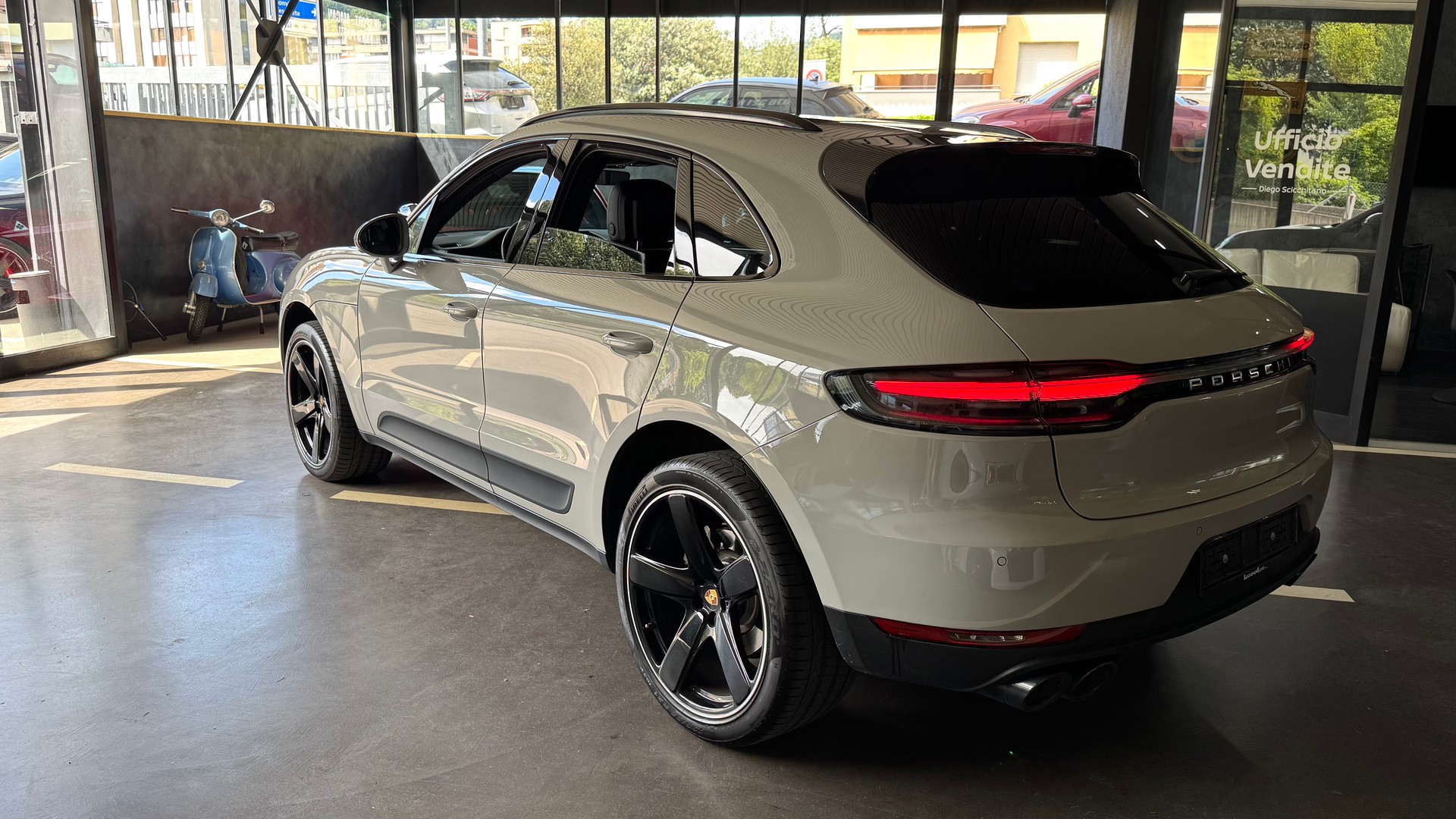 PORSCHE Macan S PDK-image-10