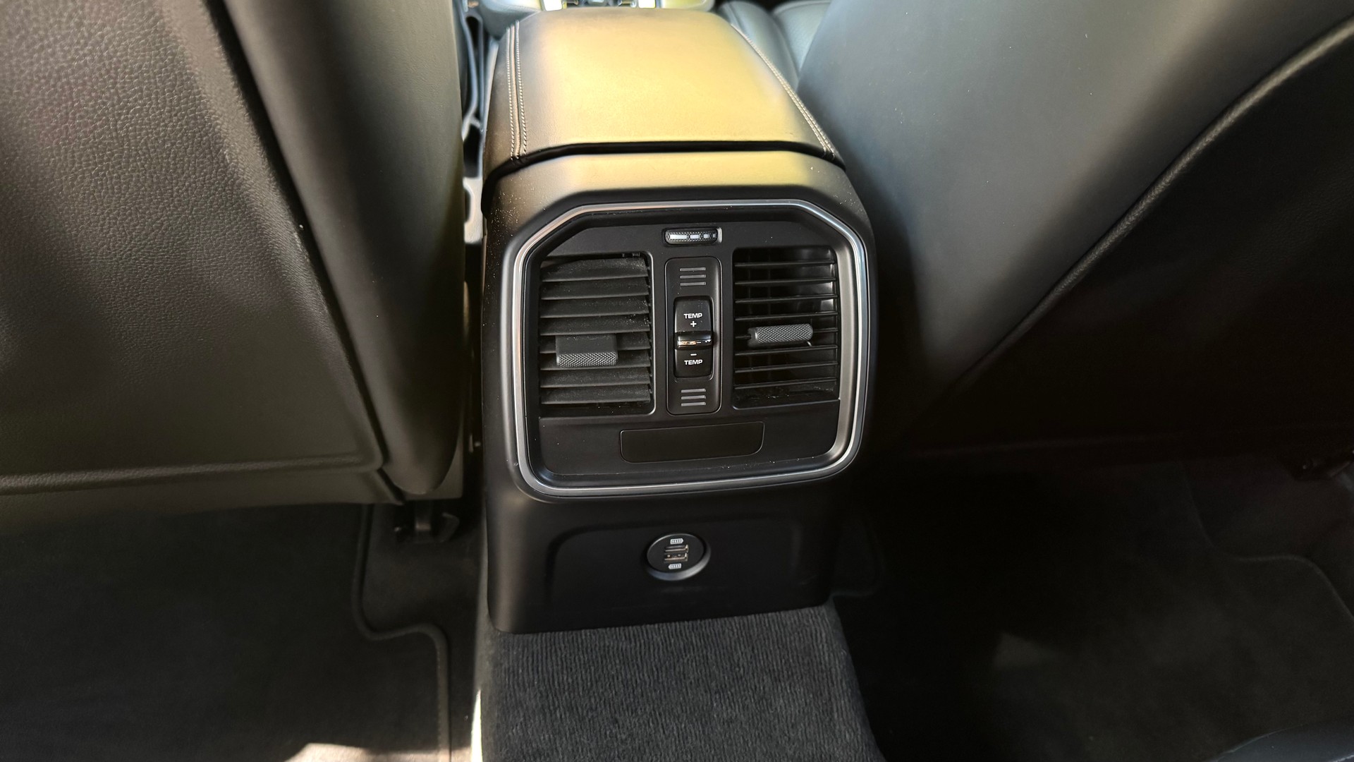 PORSCHE Macan S PDK-image-14