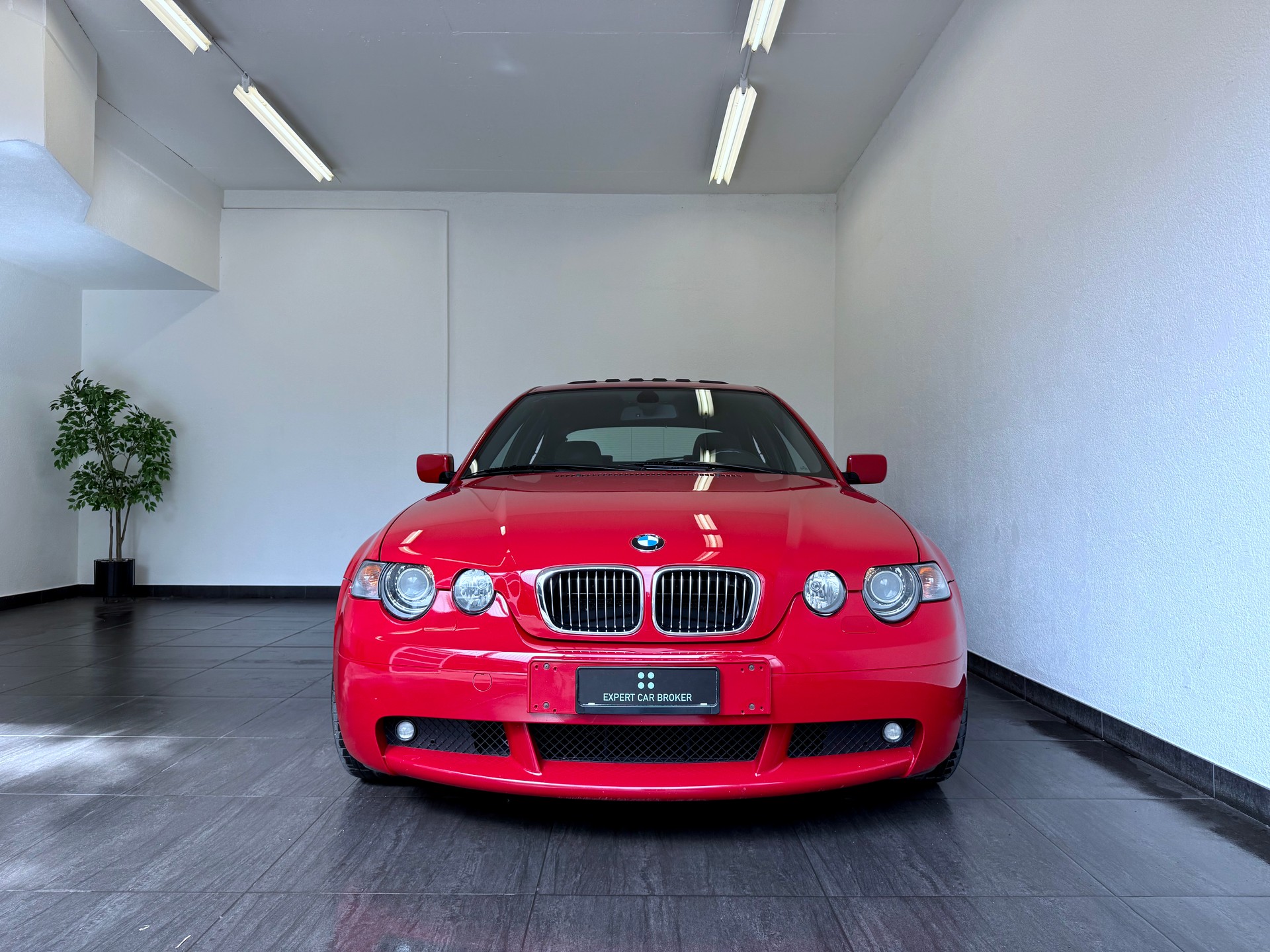 BMW 325 ti Compact-showroom-element-3