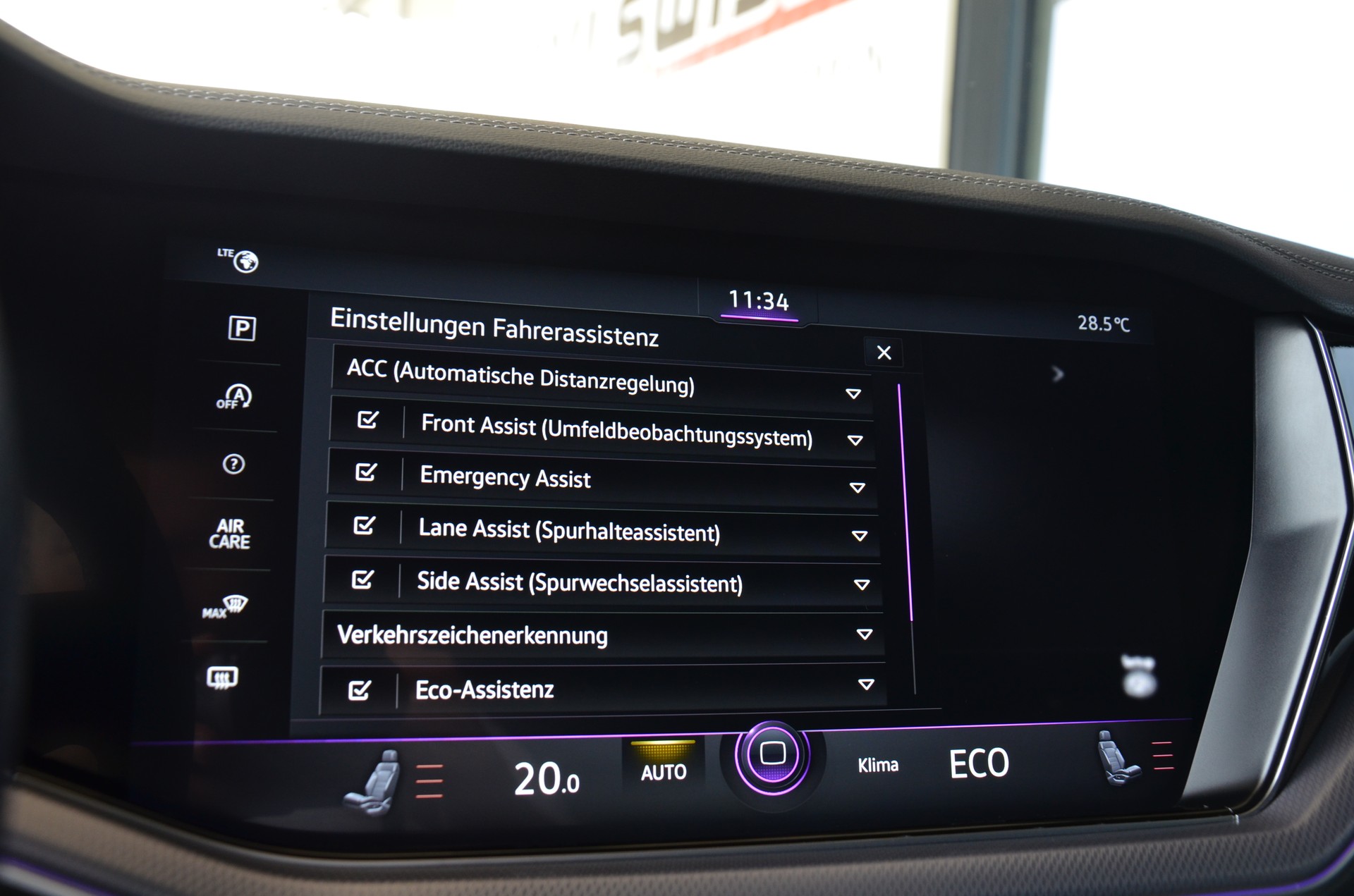 VW Touareg 3.0 TDI R Line Tiptronic*Ab MFK,VW Werksgarantie bis 26.01.2028 oder 100'000km*-image-19