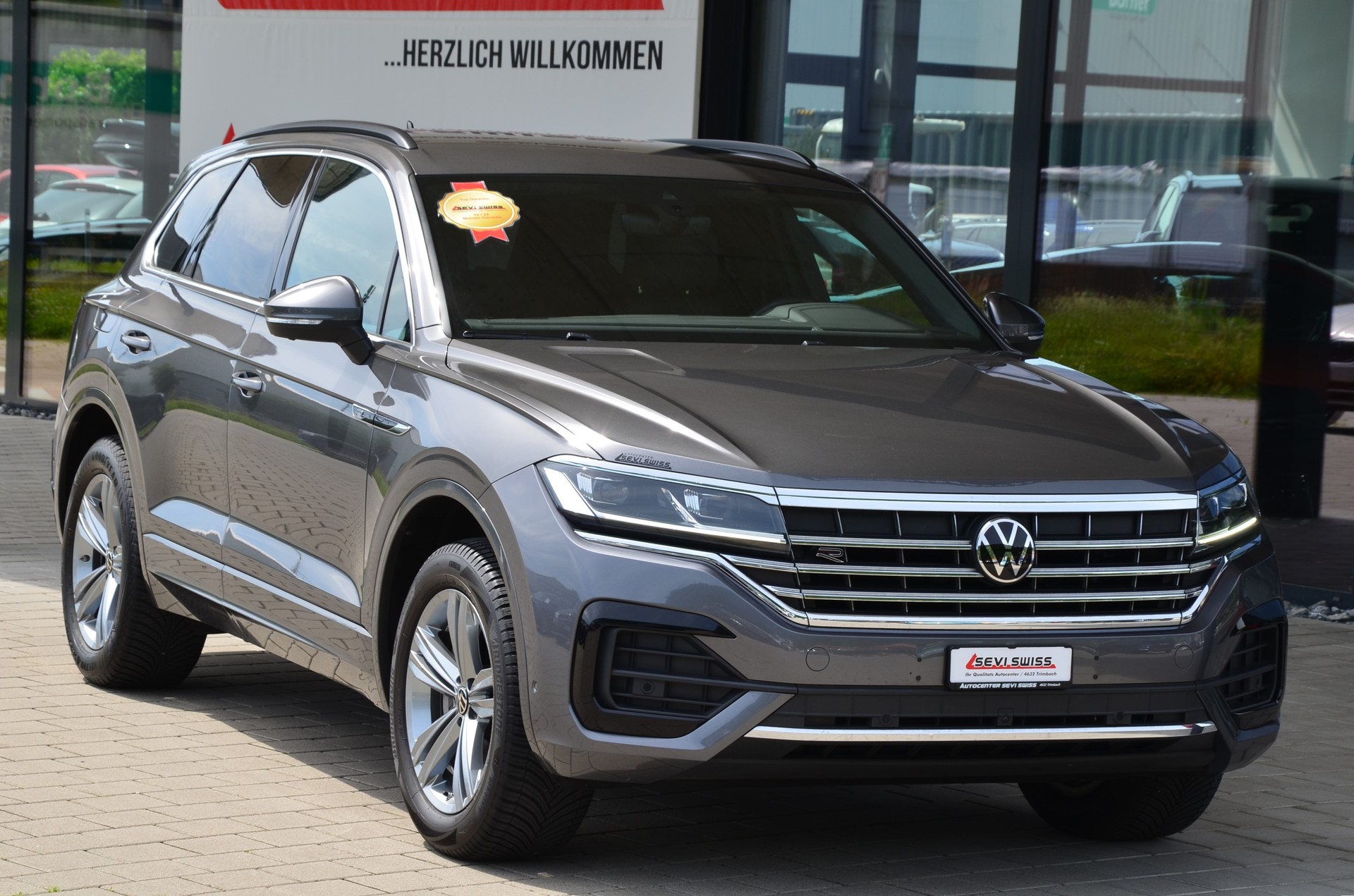 VW Touareg 3.0 TDI R Line Tiptronic*Ab MFK,VW Werksgarantie bis 26.01.2028 oder 100'000km*