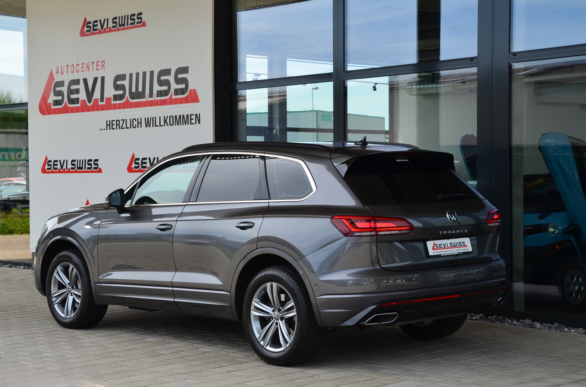 VW Touareg 3.0 TDI R Line Tiptronic*Ab MFK,VW Werksgarantie bis 26.01.2028 oder 100'000km*-image-7