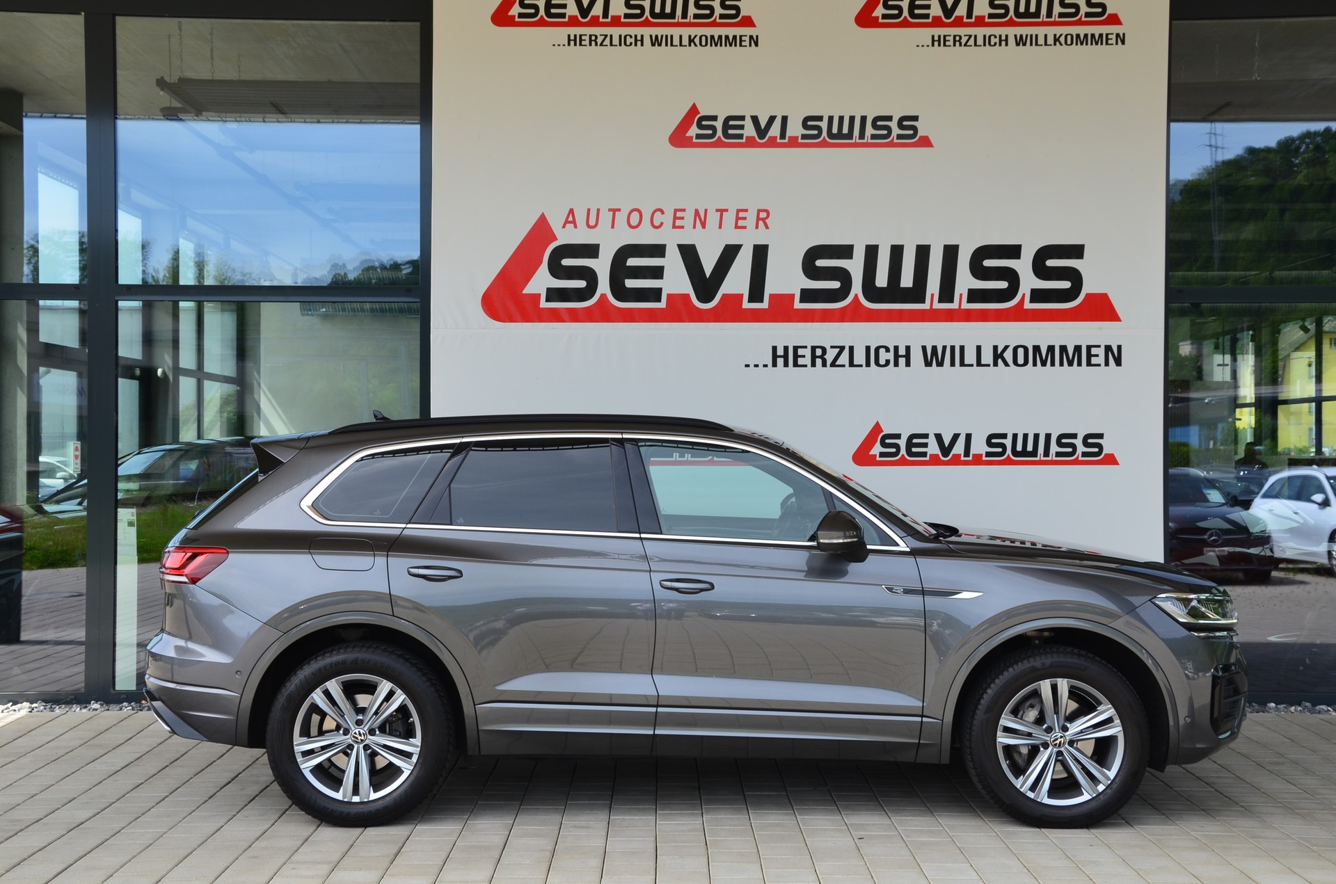 VW Touareg 3.0 TDI R Line Tiptronic*Ab MFK,VW Werksgarantie bis 26.01.2028 oder 100'000km*-showroom-element-3