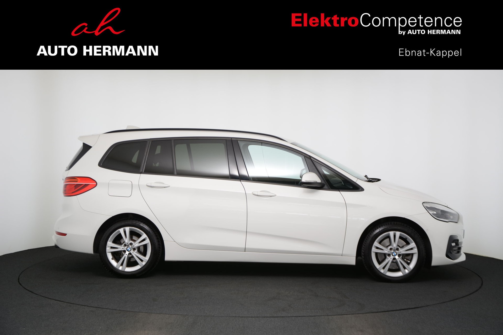 BMW 218d xDrive Gran Tourer Steptronic Sport Line-image-7