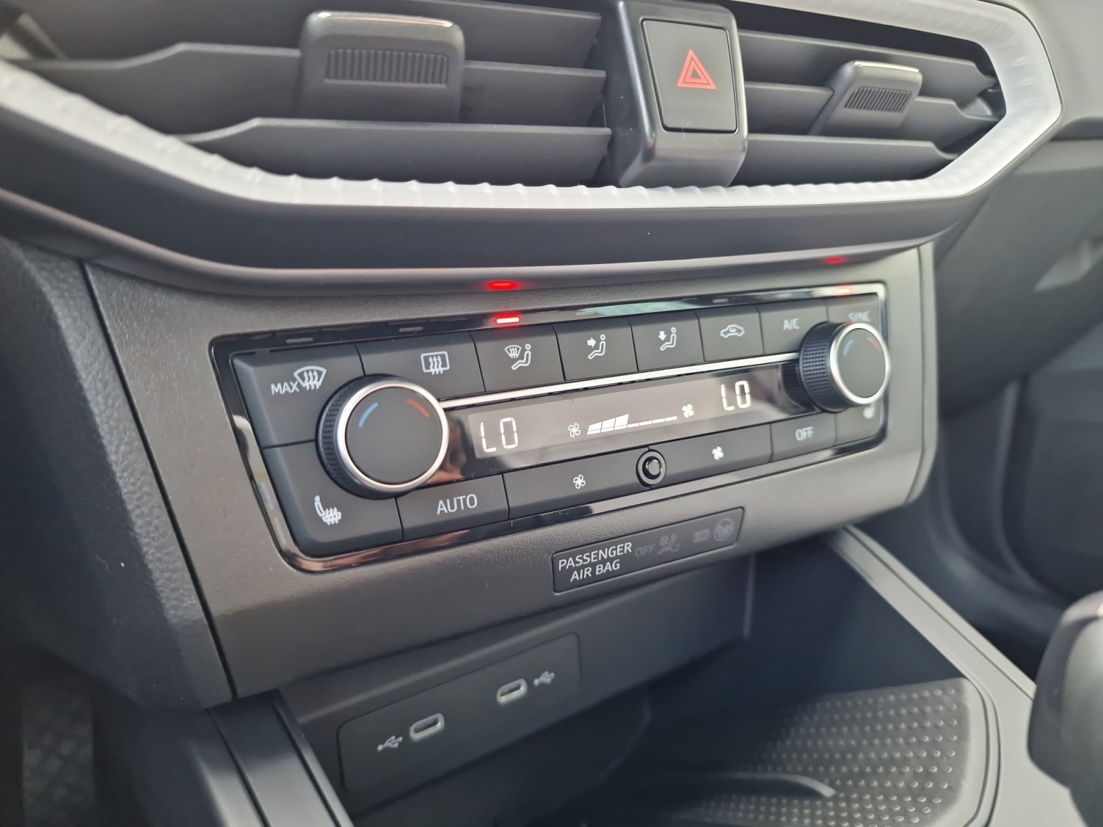SEAT Arona 1.0 EcoTSI FR DSG NEW Model 2026-image-19