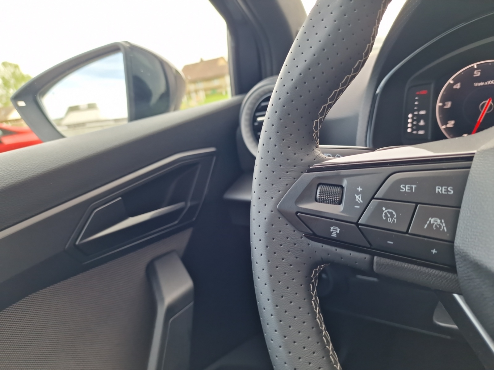 SEAT Arona 1.0 EcoTSI FR DSG NEW Model 2026-image-14