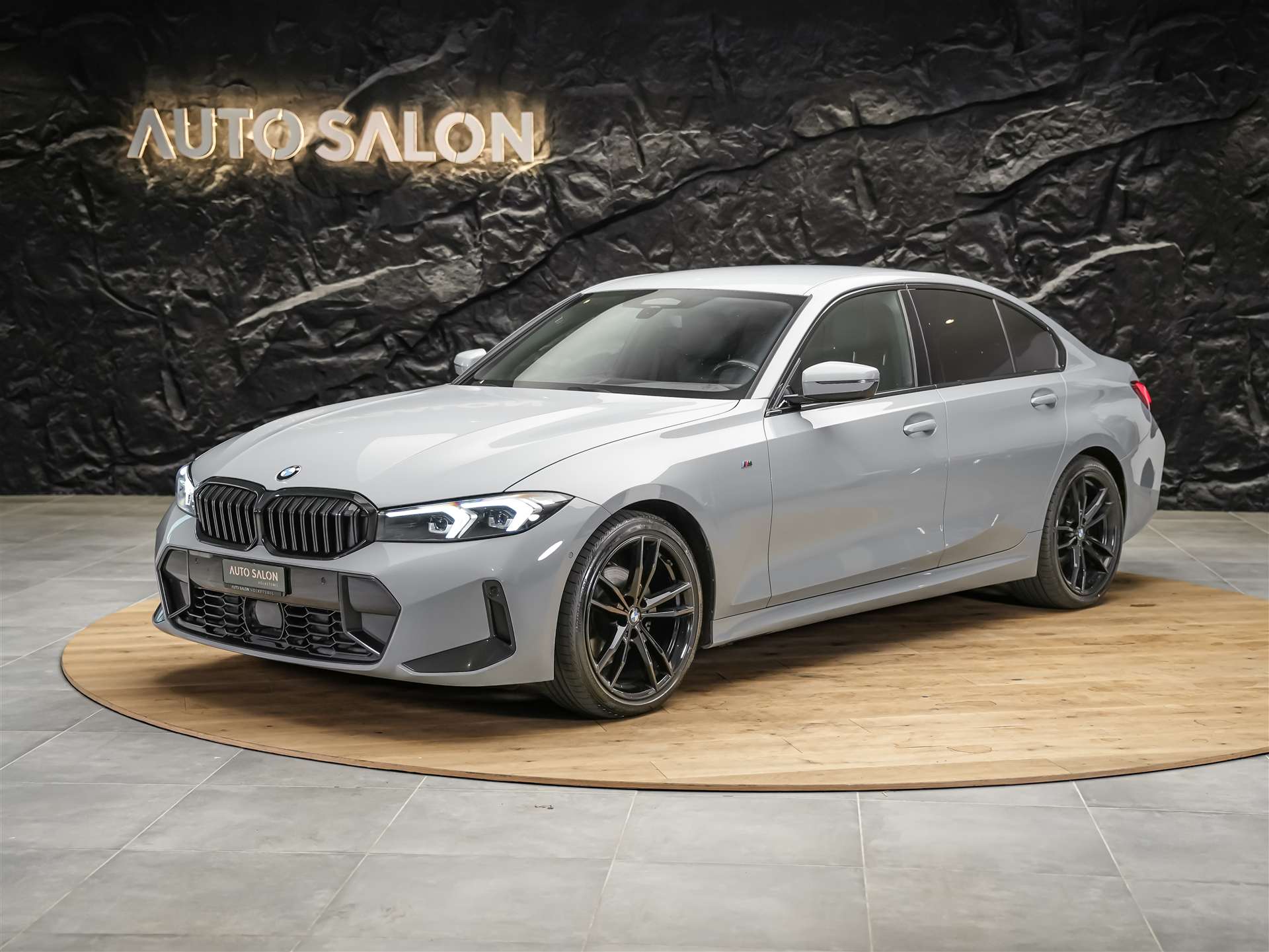 BMW 320d xDrive Steptronic M Sport *Standheizung*Abstandsregler*Lenkradheizung*-showroom-element-1