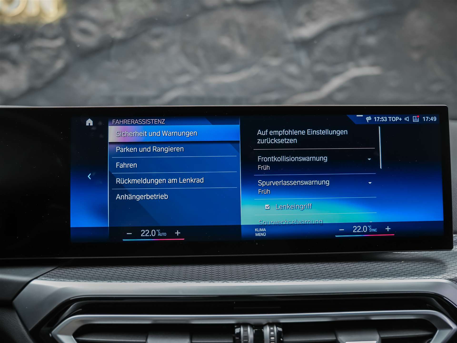 BMW 320d xDrive Steptronic M Sport *Standheizung*Abstandsregler*Lenkradheizung*-image-33