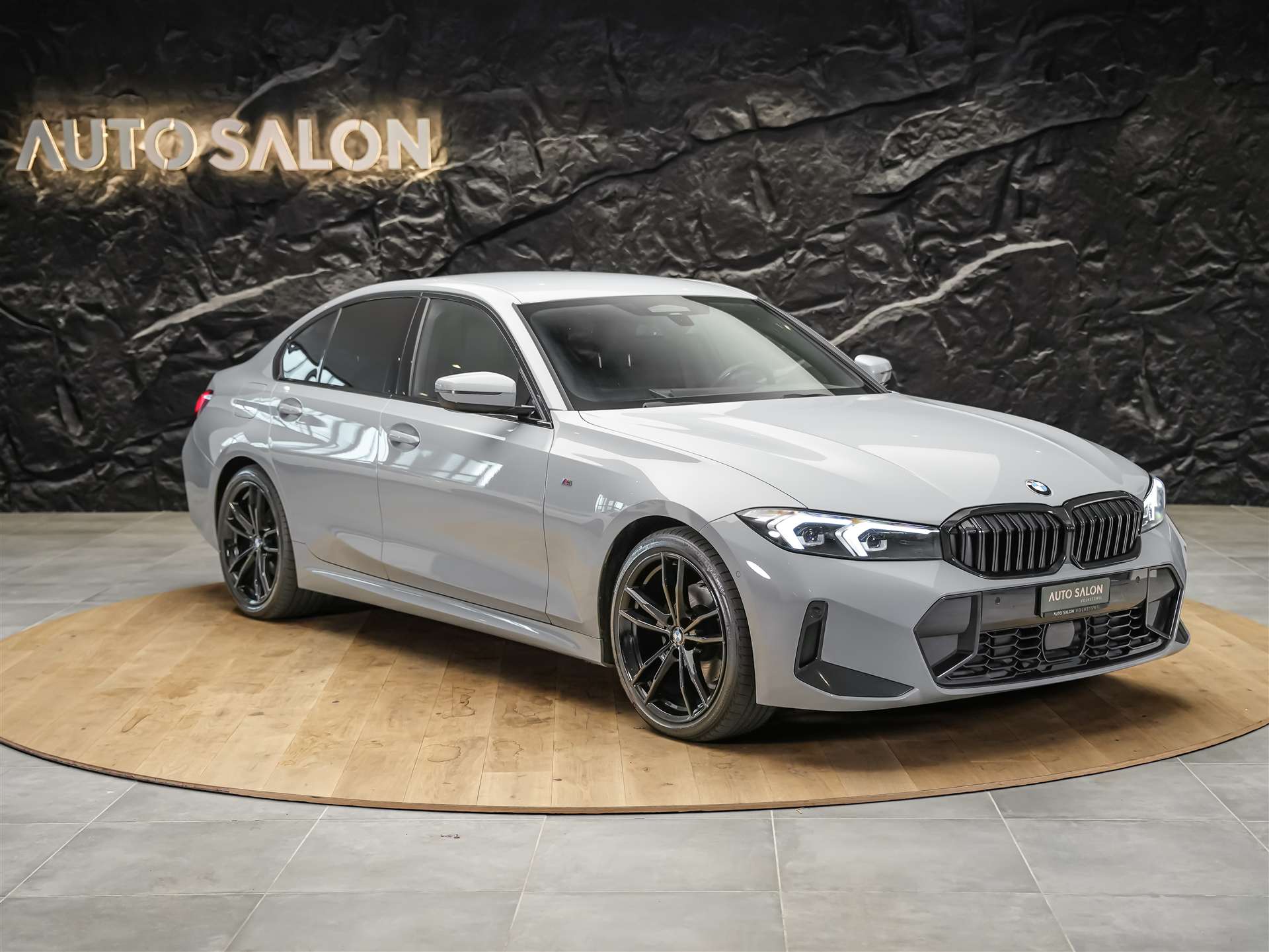 BMW 320d xDrive Steptronic M Sport *Standheizung*Abstandsregler*Lenkradheizung*-image-6