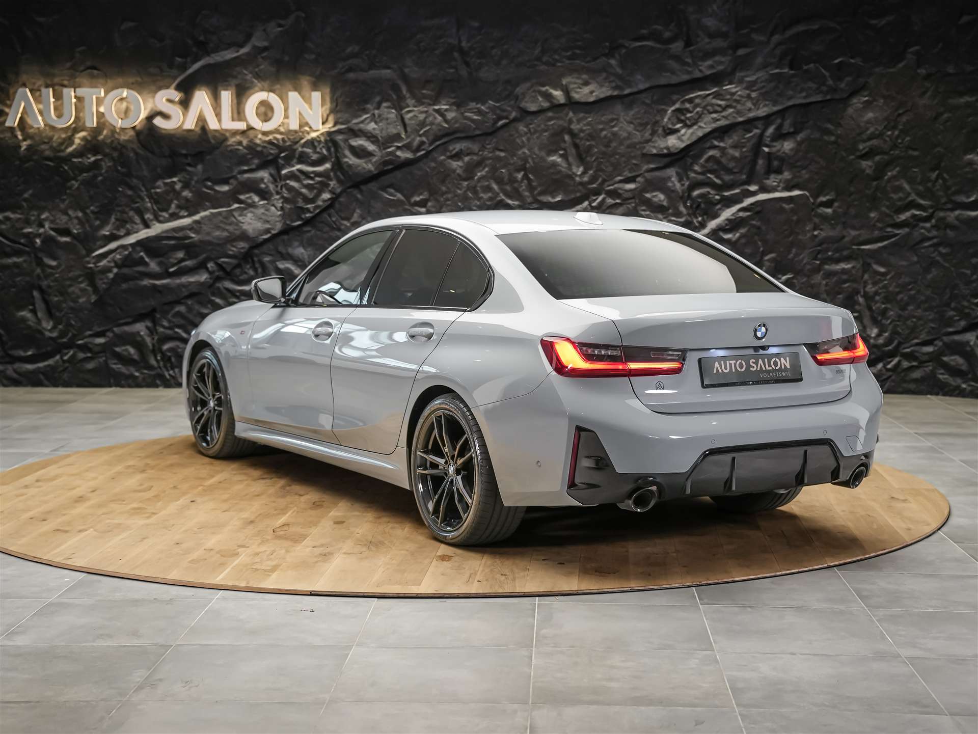 BMW 320d xDrive Steptronic M Sport *Standheizung*Abstandsregler*Lenkradheizung*-showroom-element-3