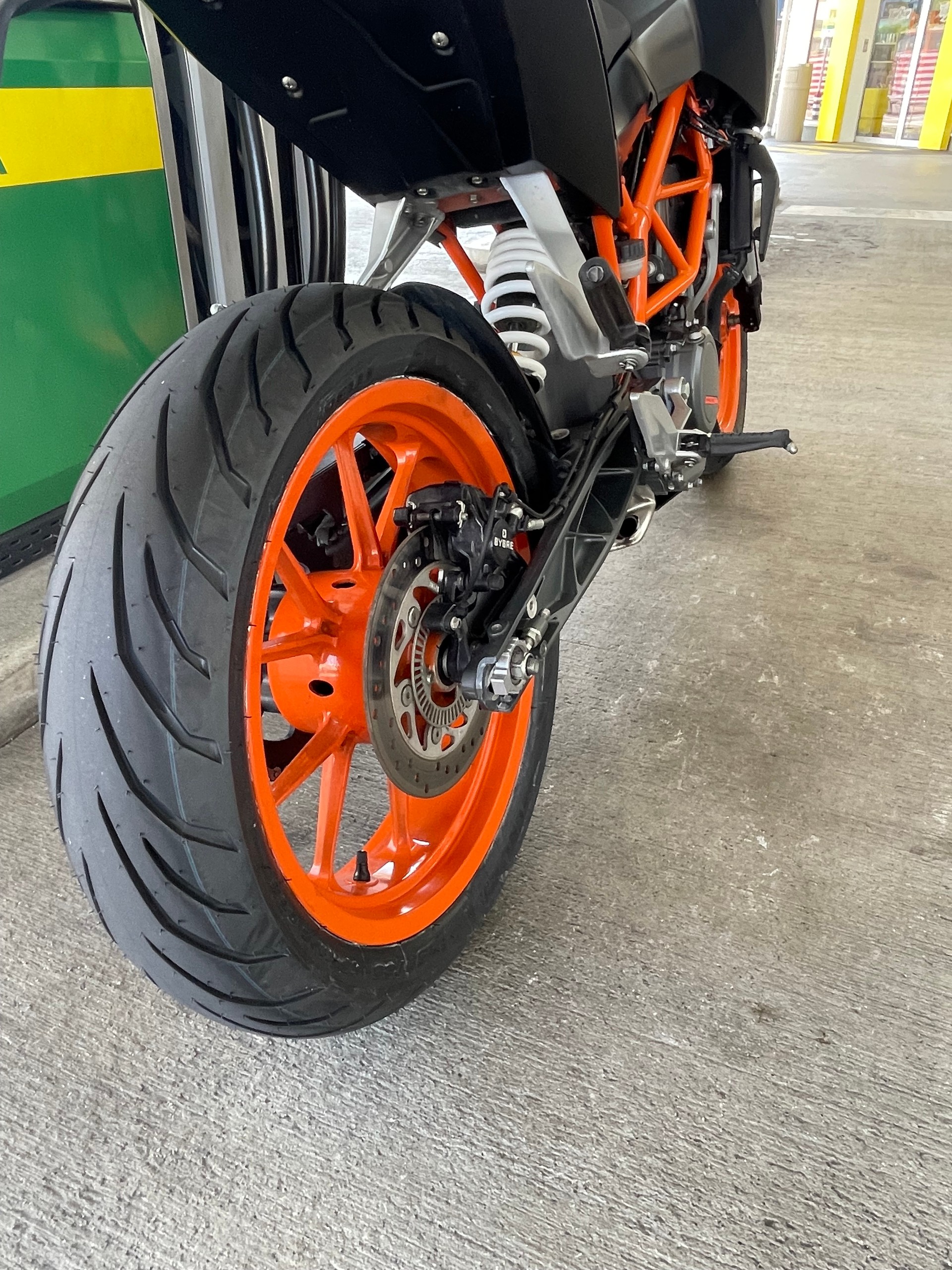 KTM 390 Duke ABS-image-2