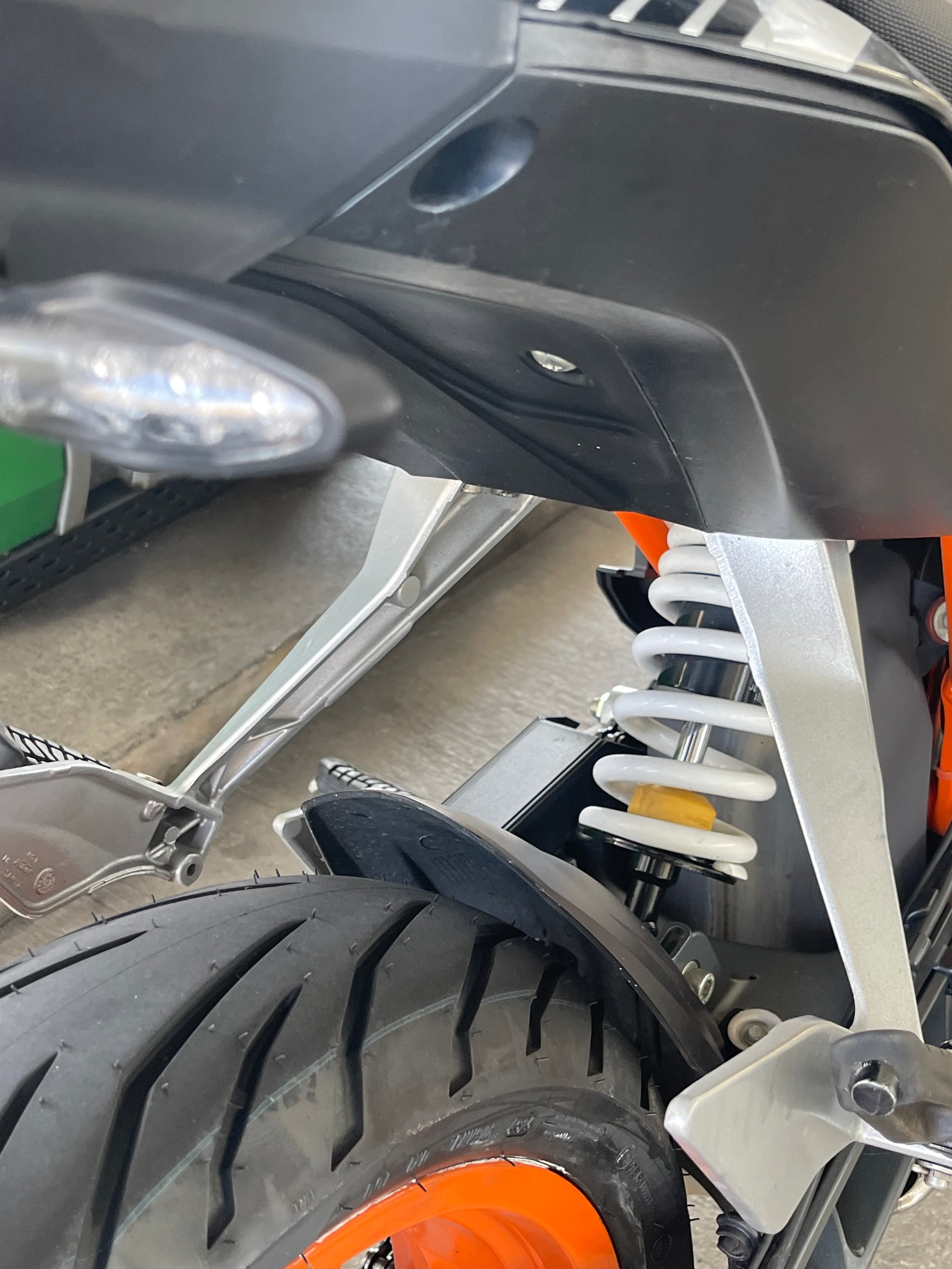 KTM 390 Duke ABS-image-6
