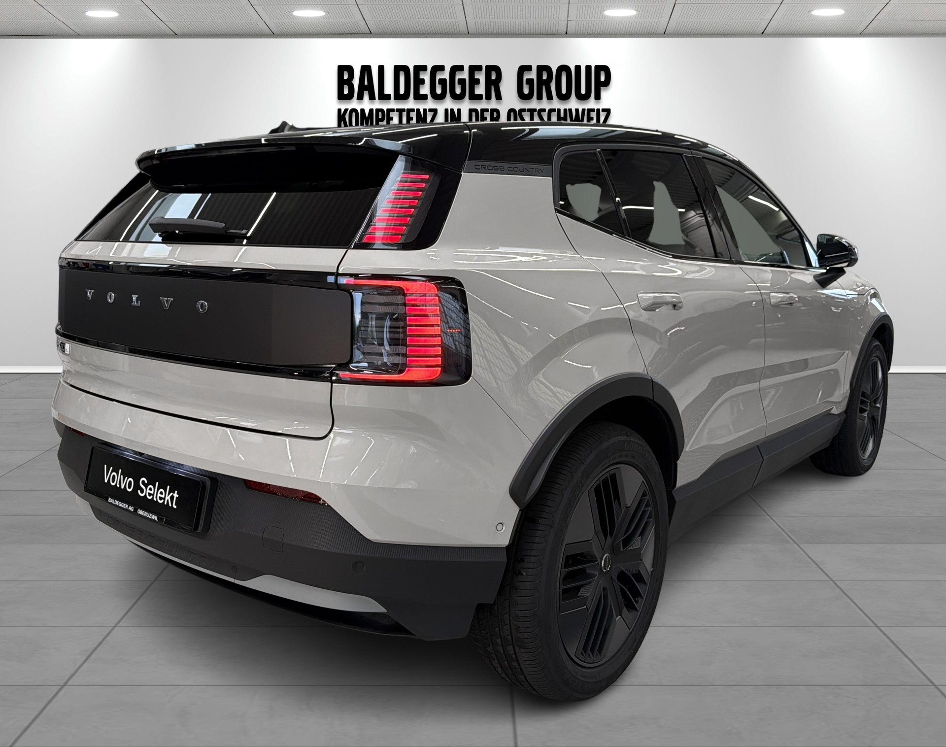 VOLVO EX 30 CC E60 Twin Performance A-showroom-element-2