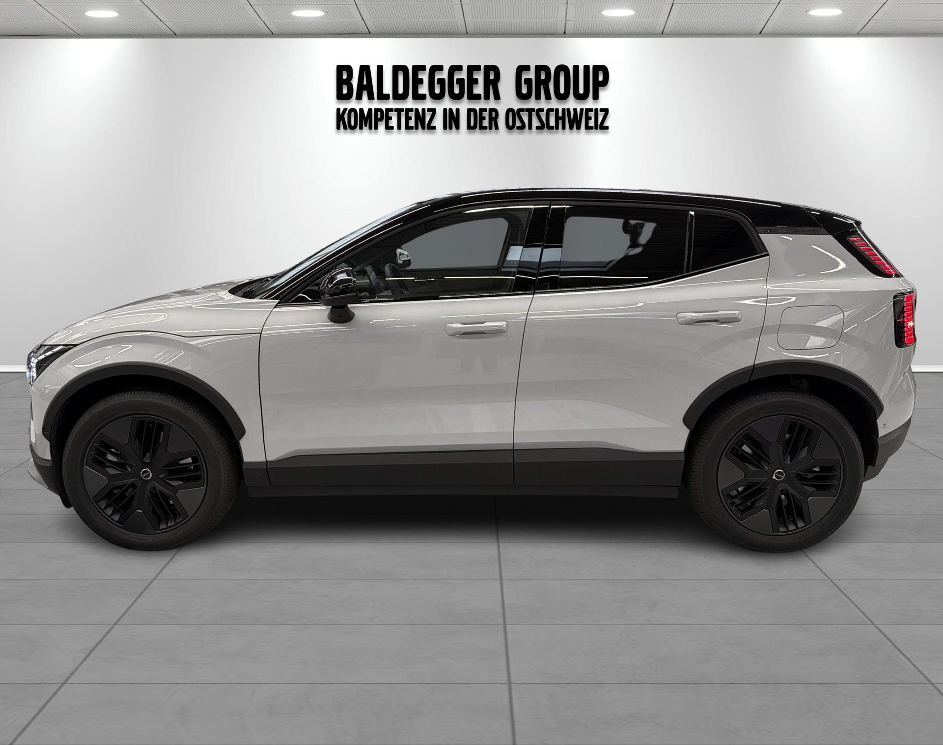 VOLVO EX 30 CC E60 Twin Performance A-showroom-element-1