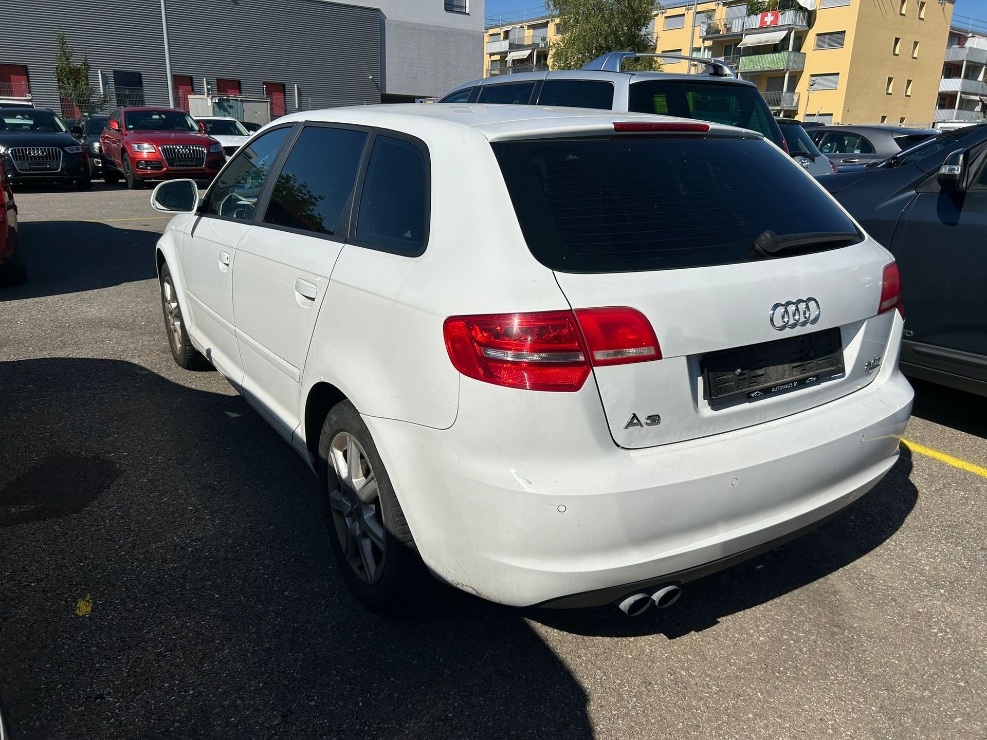 AUDI A3 Sportback 2.0 TFSI Ambition quattro S-tronic-image-3
