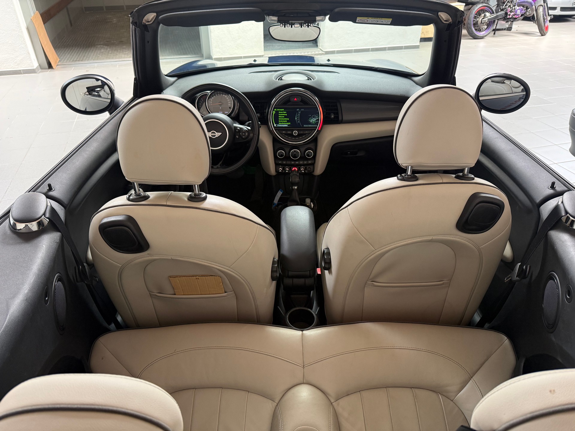 MINI Cooper Cabriolet Steptronic-image-8