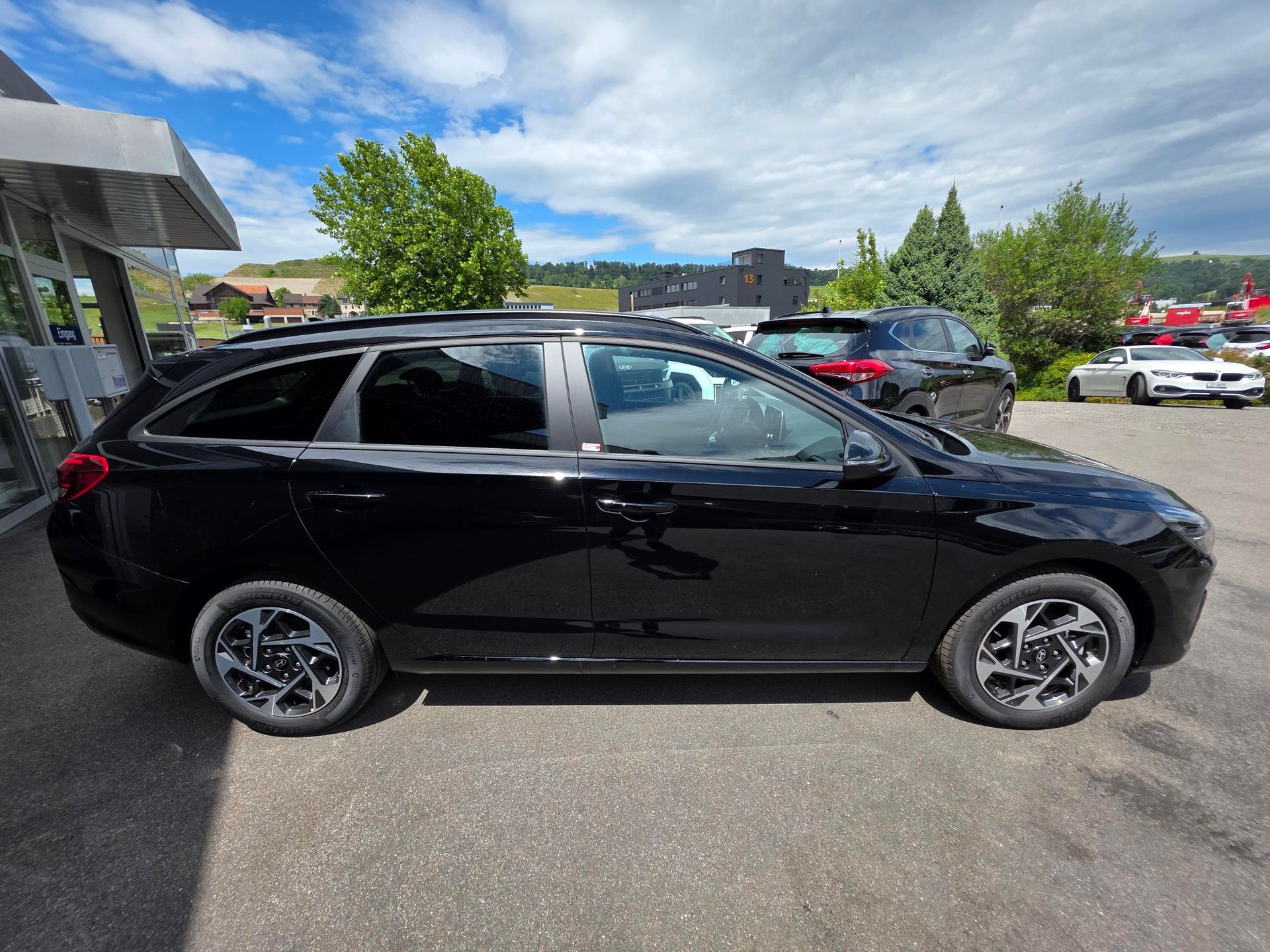 HYUNDAI i30 Wagon 1.5 T-GDi Amplia 48V MH DCT-image-8