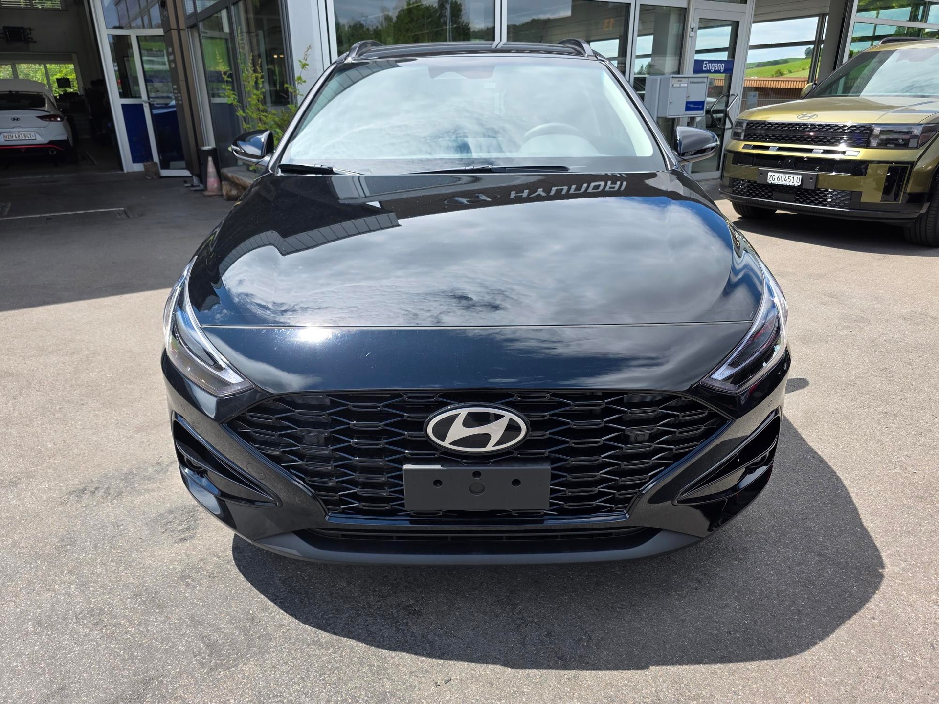 HYUNDAI i30 Wagon 1.5 T-GDi Amplia 48V MH DCT-showroom-element-1