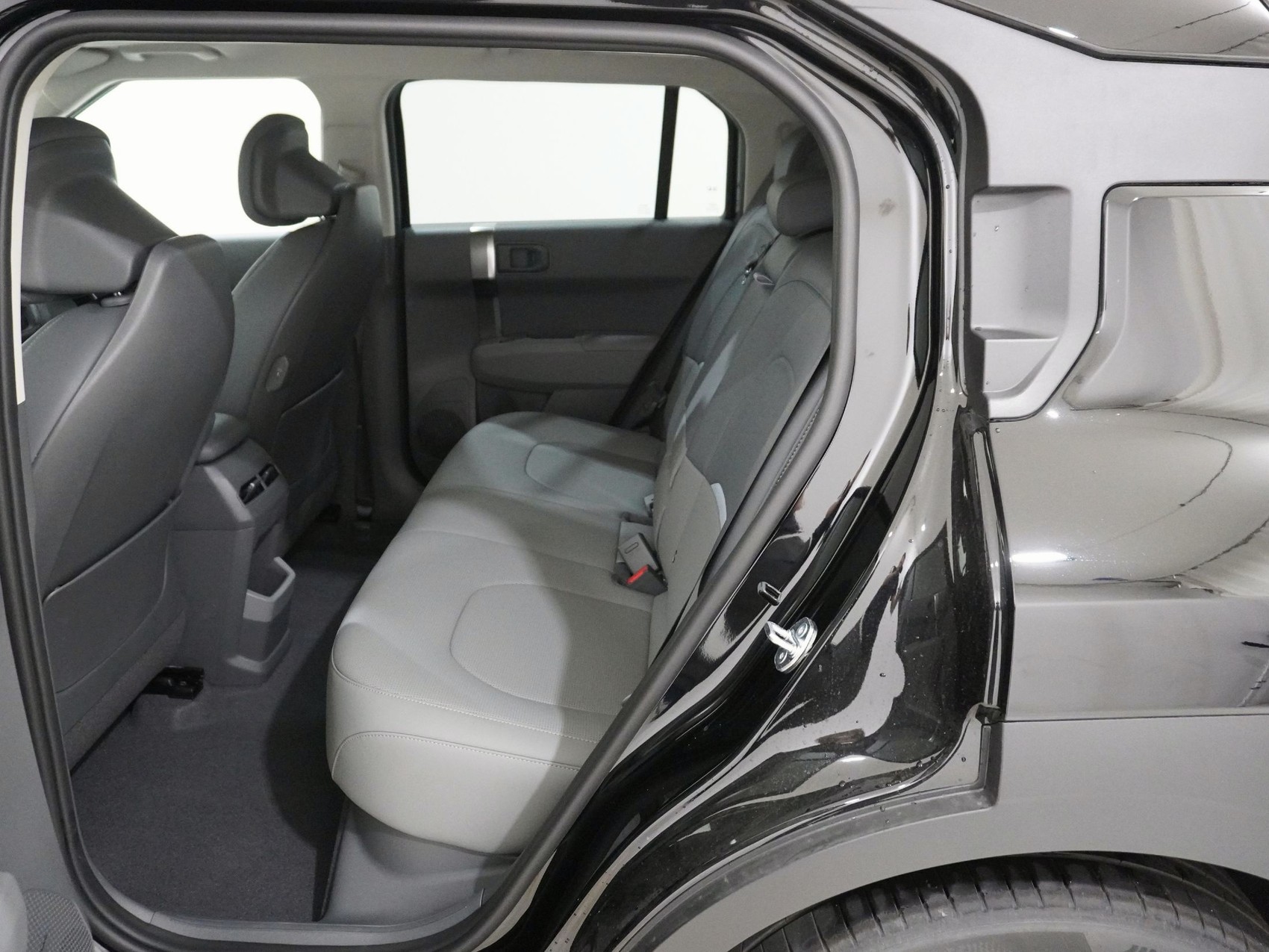 KIA EV3 58 kWh Earth-image-12