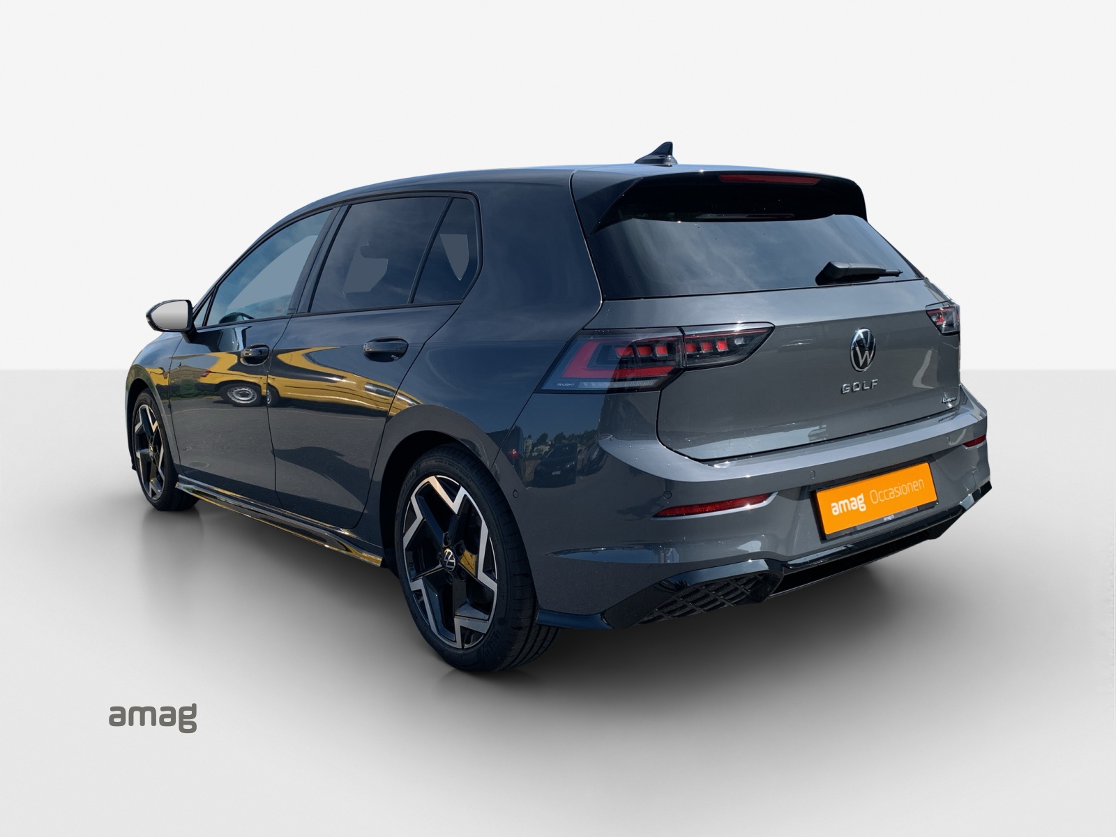 VW Golf 2.0 TSI R-Line DSG 4 Motion-showroom-element-2