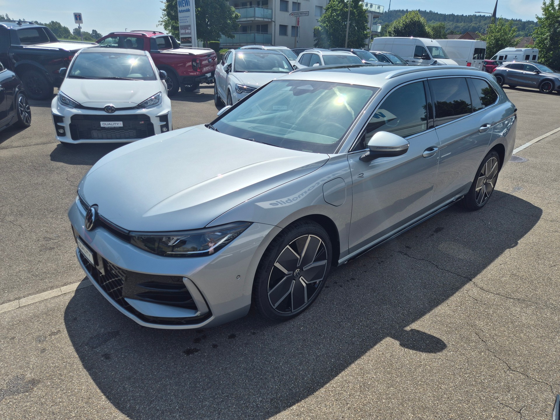 VW Passat Variant 1.5 TSI evo2 Plug-In- Hybrid R-Line DSG-showroom-element-1