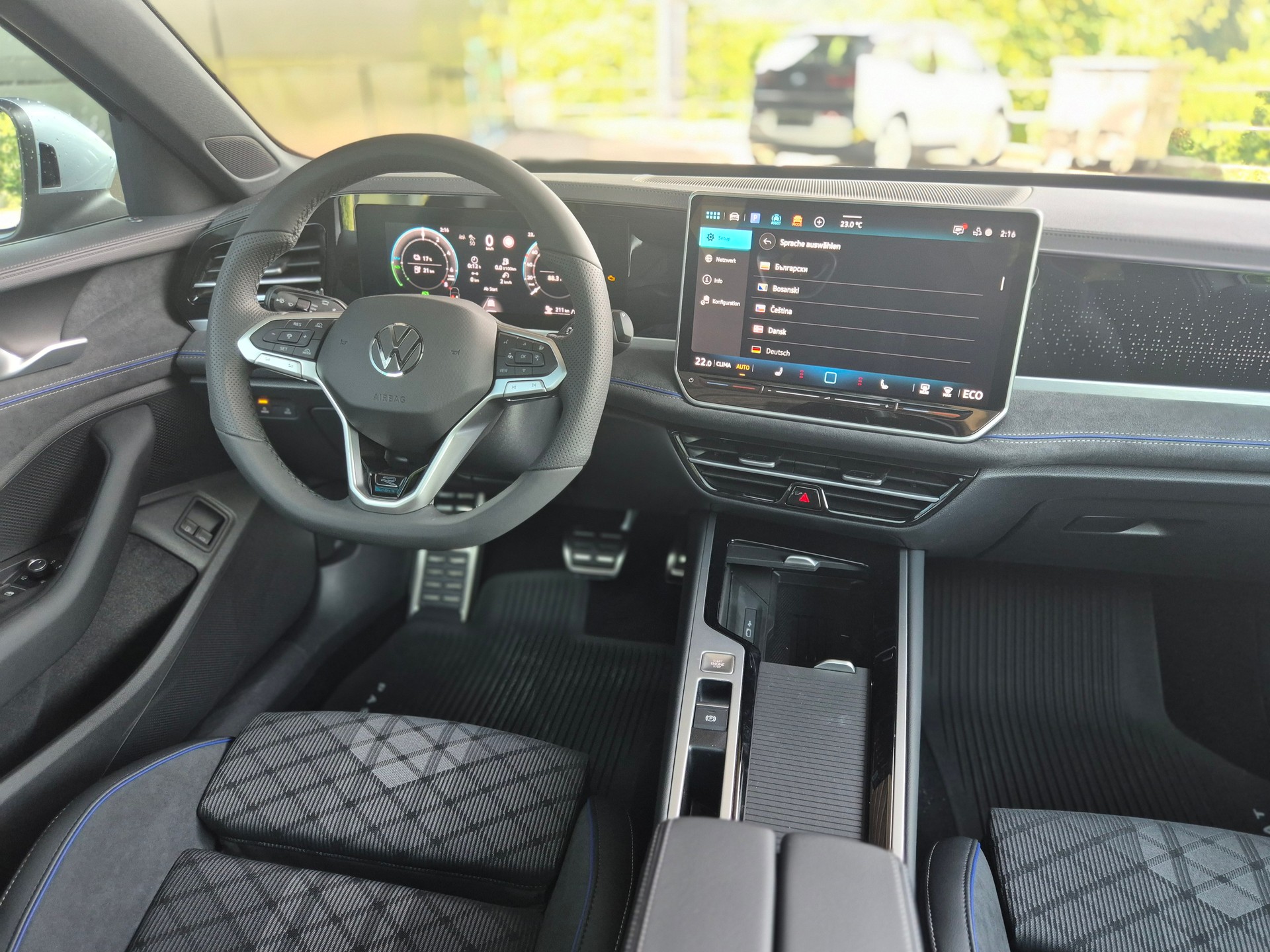 VW Passat Variant 1.5 TSI evo2 Plug-In- Hybrid R-Line DSG-image-20