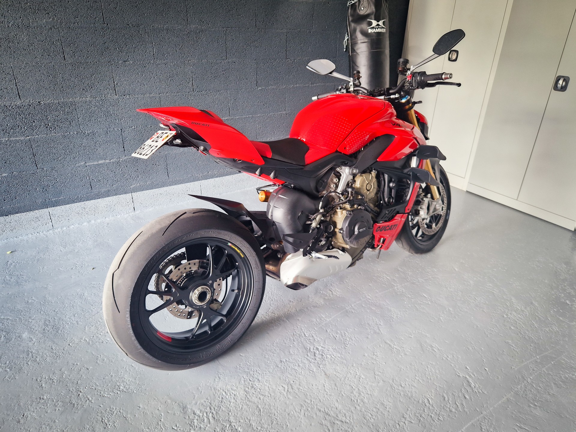 DUCATI ZDM4F00AAPB001515-image-5