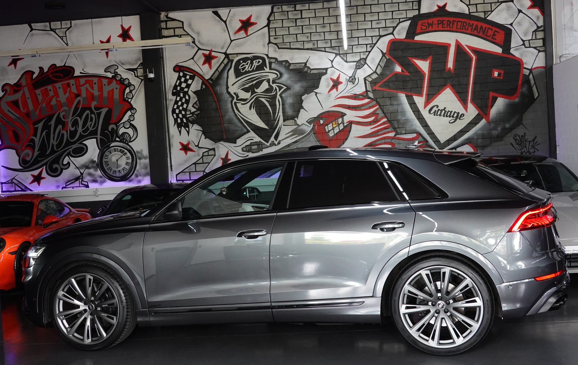 AUDI SQ8 TFSI QUATTRO TIPTRONIC CH-FZ MY23-image-9