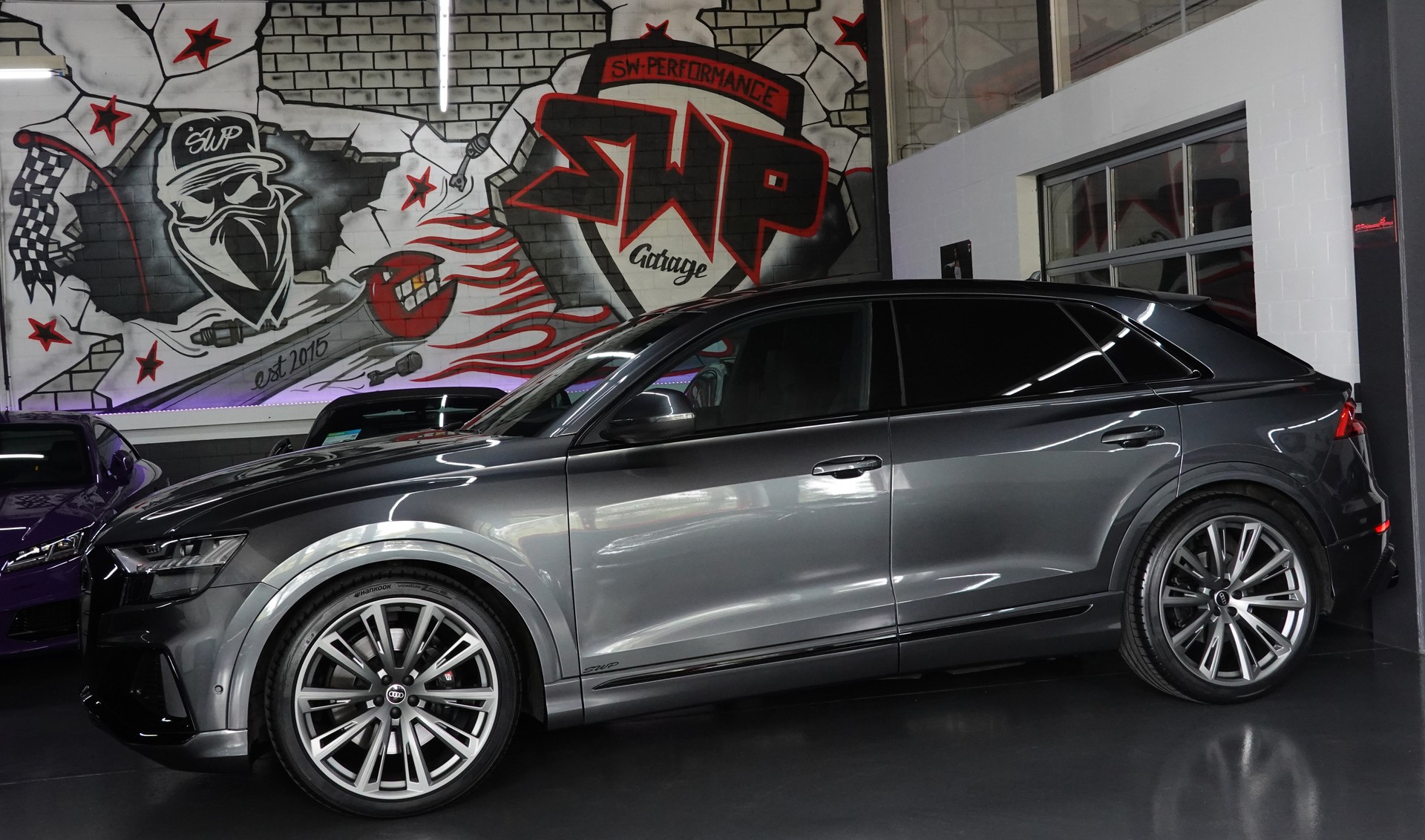 AUDI SQ8 TFSI QUATTRO TIPTRONIC CH-FZ MY23-showroom-element-1