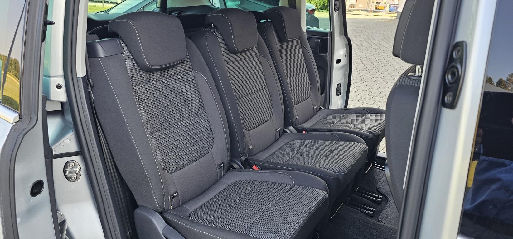 VW Sharan 2.0 TDI BMT Comfortline DSG-image-18