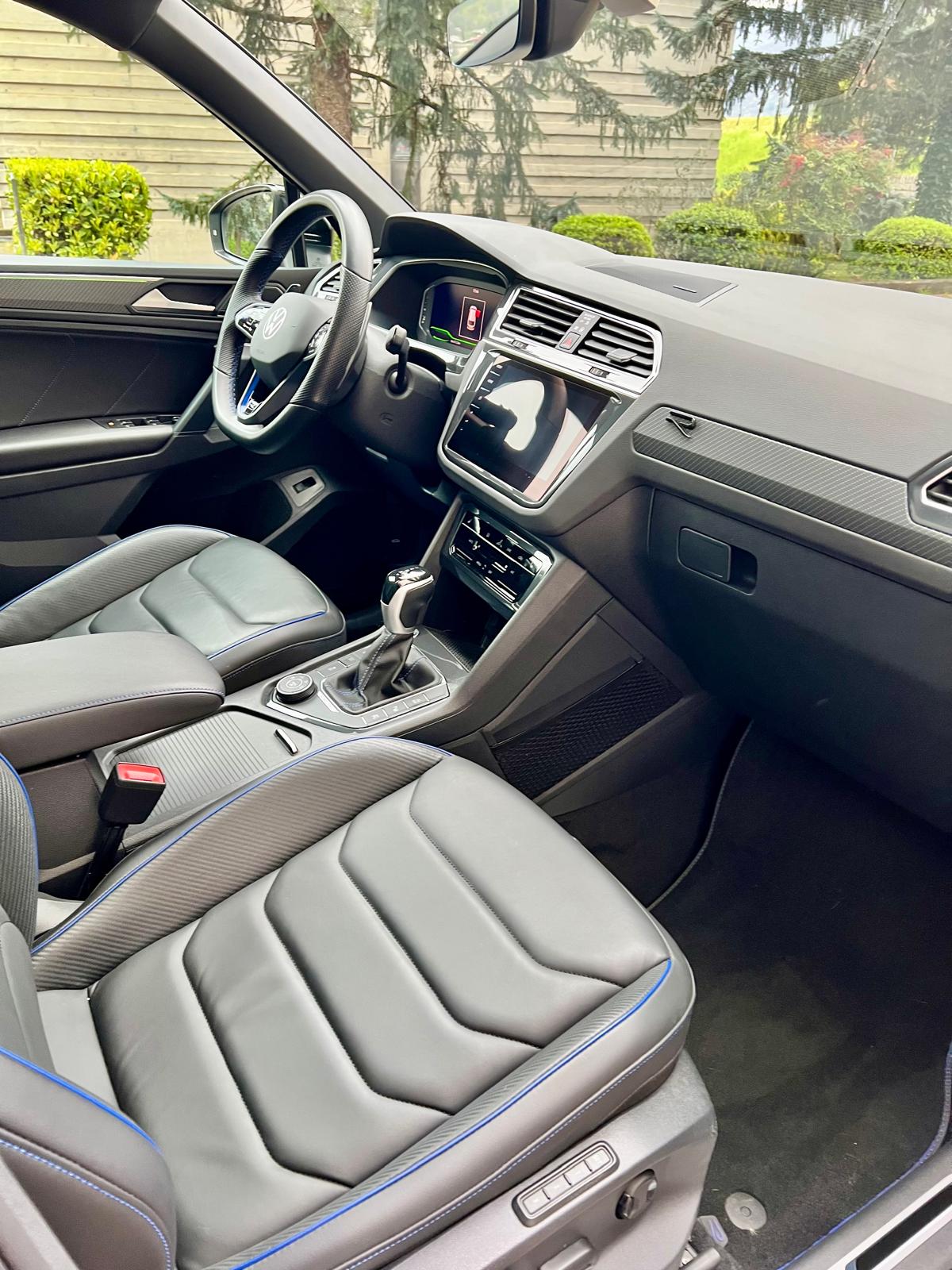 VW Tiguan 2.0TSI R 4Motion DSG-image-9
