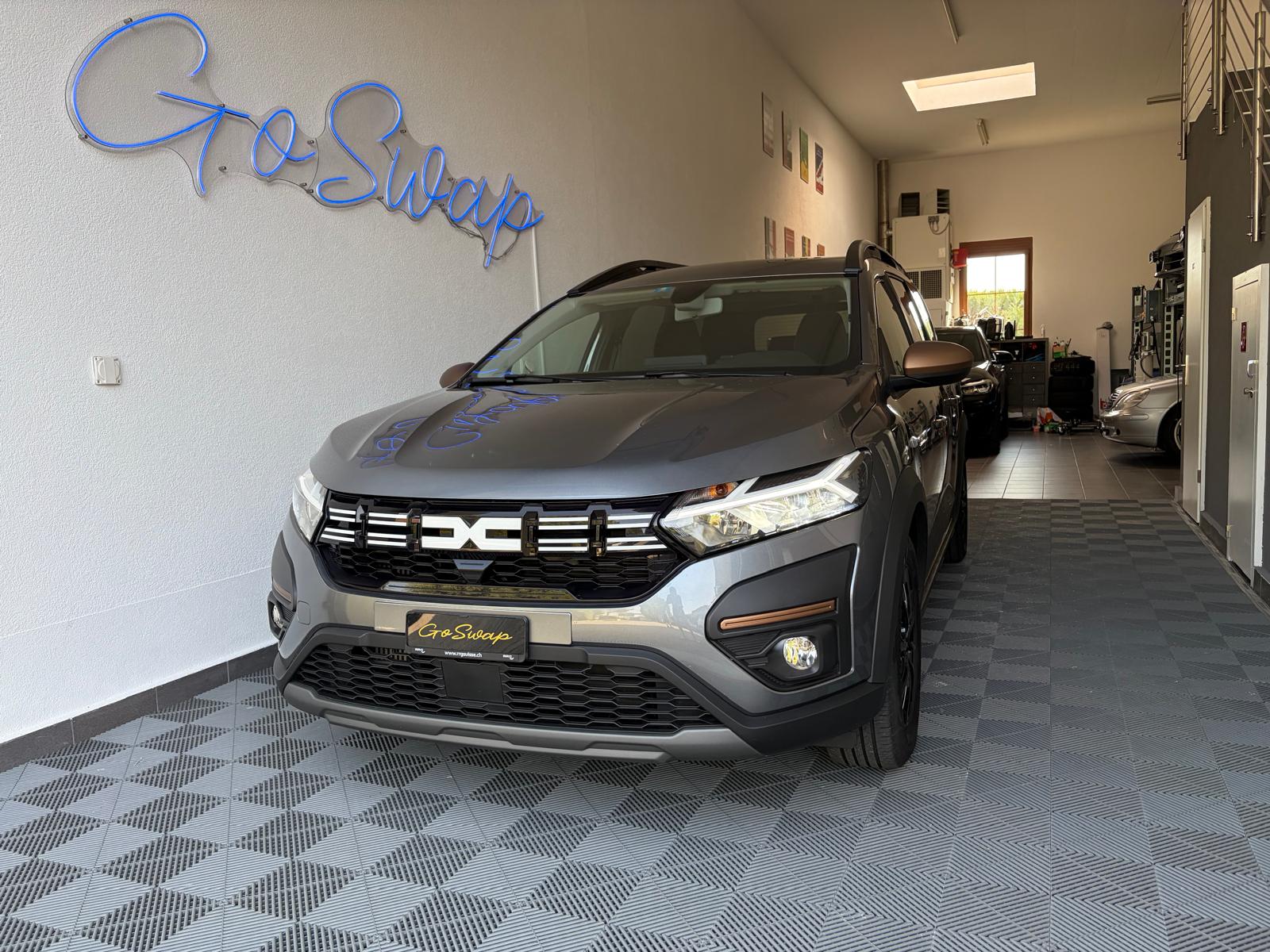 DACIA Jogger TCe 110 Extreme - Pack Sleep - Attelage - Garantie Dacia 2029 - 1ère main-showroom-element-1