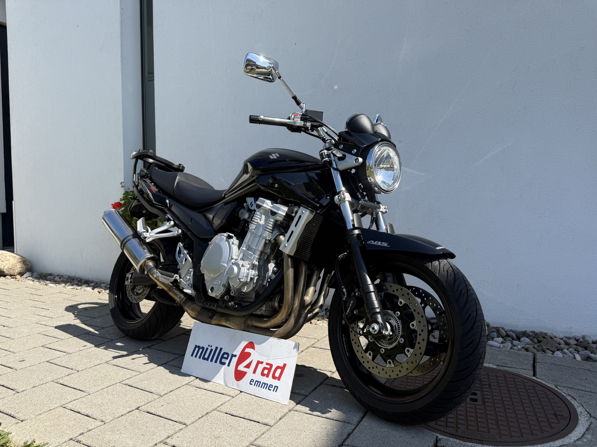 SUZUKI GSF 1250 A Bandit-showroom-element-1