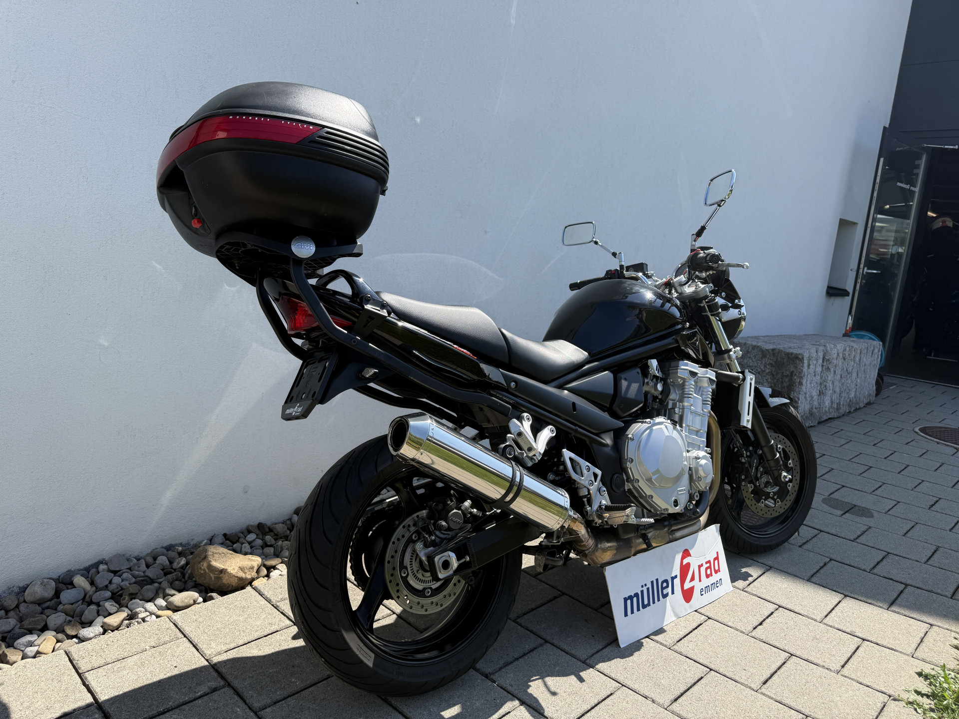 SUZUKI GSF 1250 A Bandit-showroom-element-3