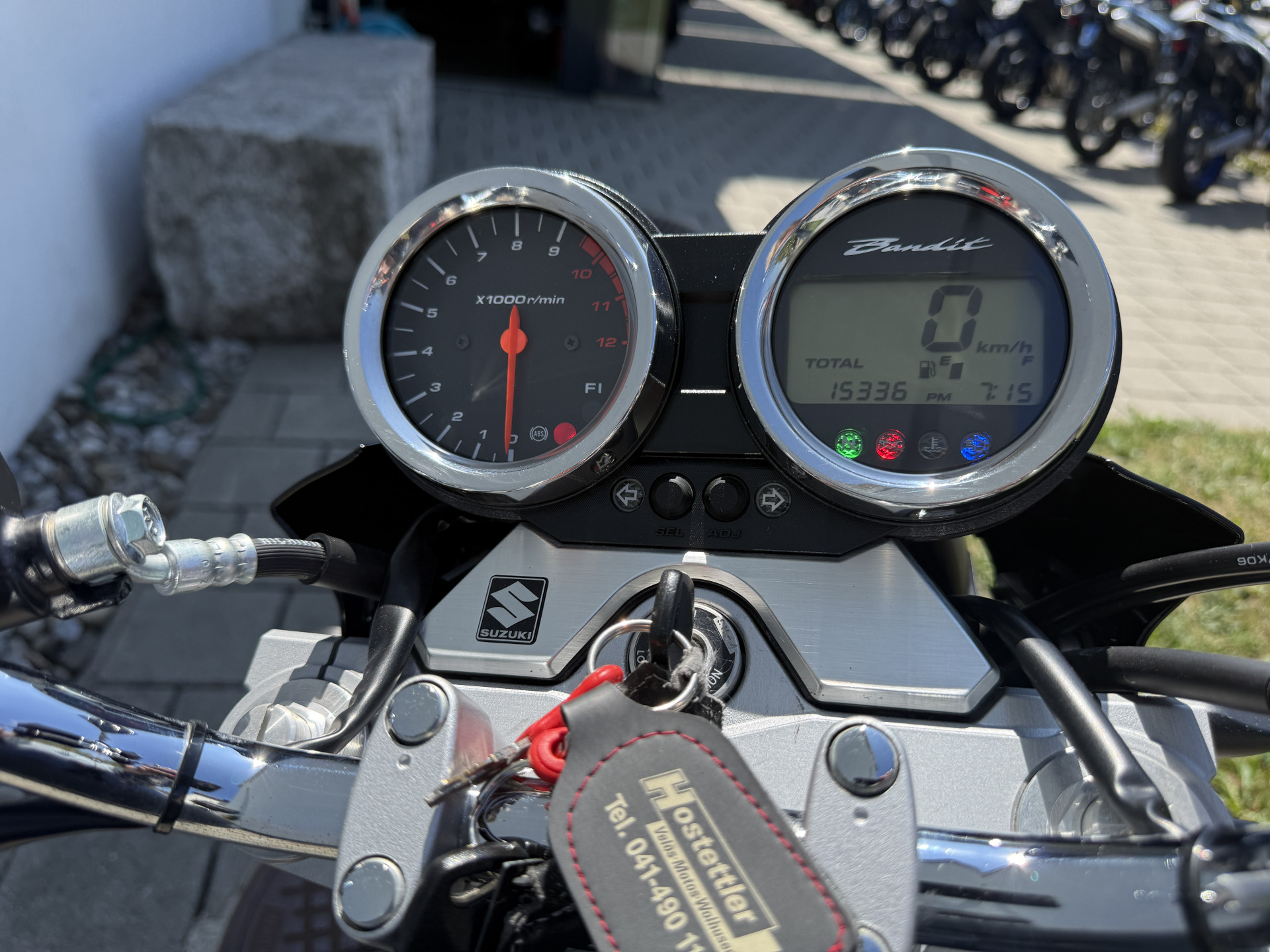 SUZUKI GSF 1250 A Bandit-image-6