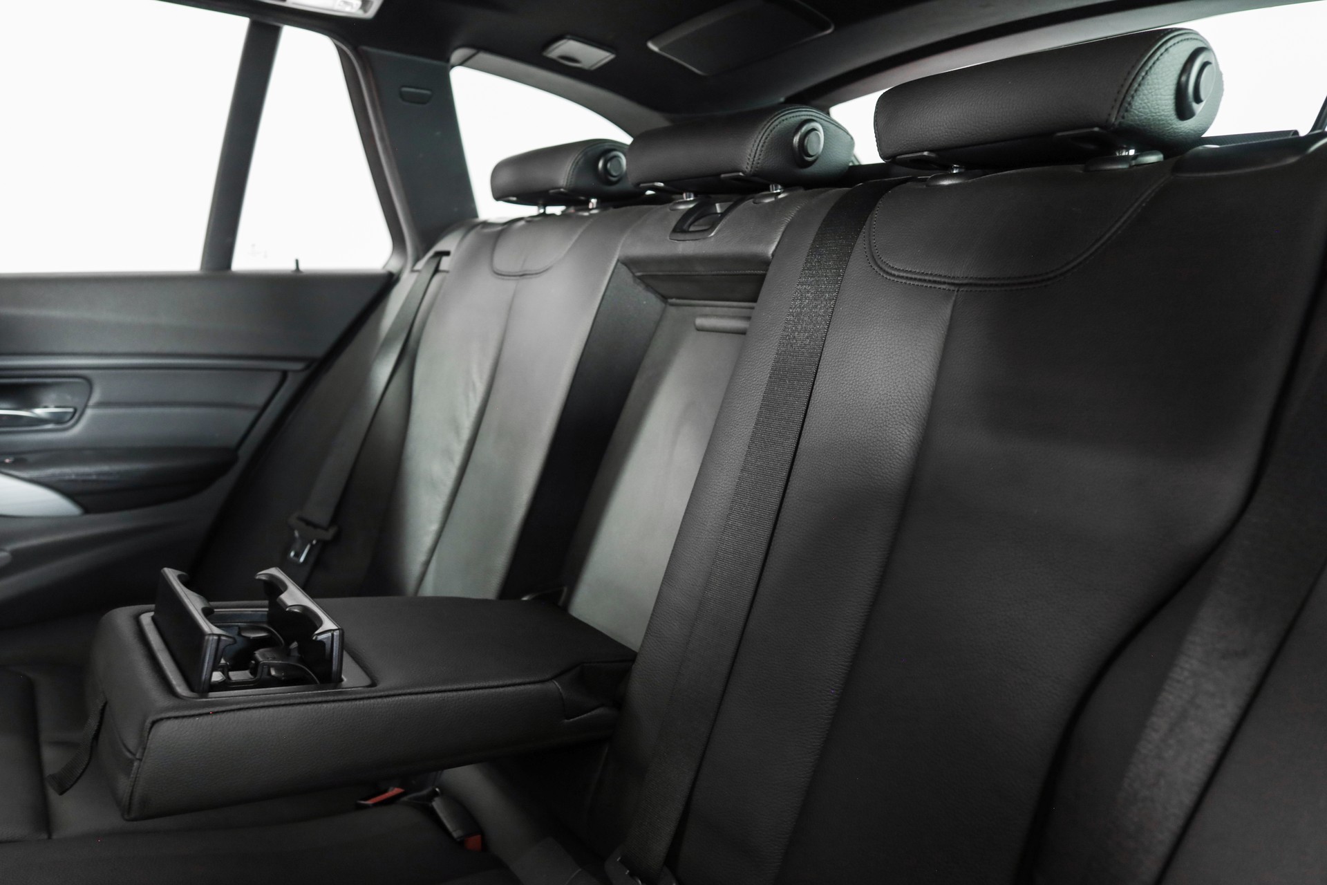 BMW 335i xDrive Touring Sport Line Steptronic-image-10