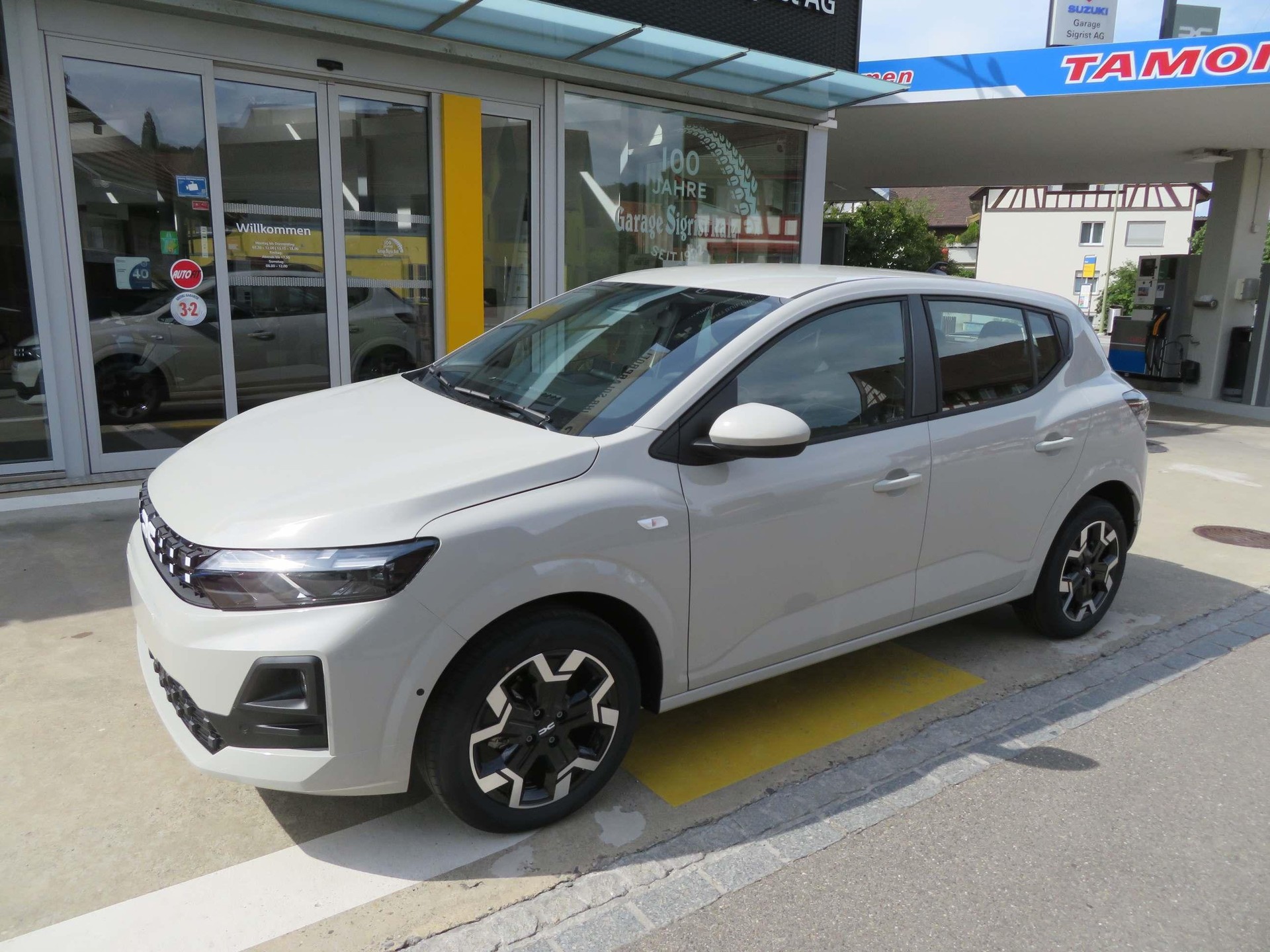 DACIA Sandero 1.0 TCe 100 Journey-showroom-element-1