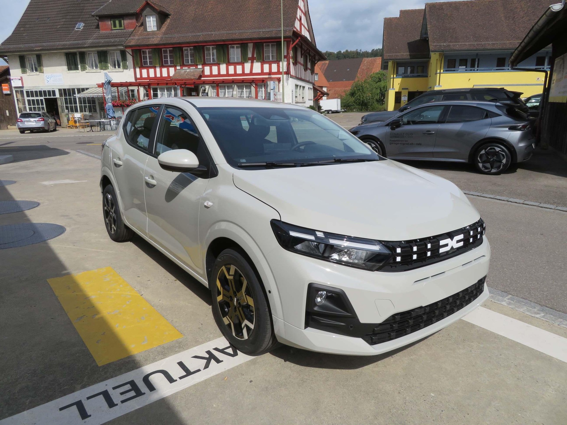 DACIA Sandero 1.0 TCe 100 Journey-showroom-element-3
