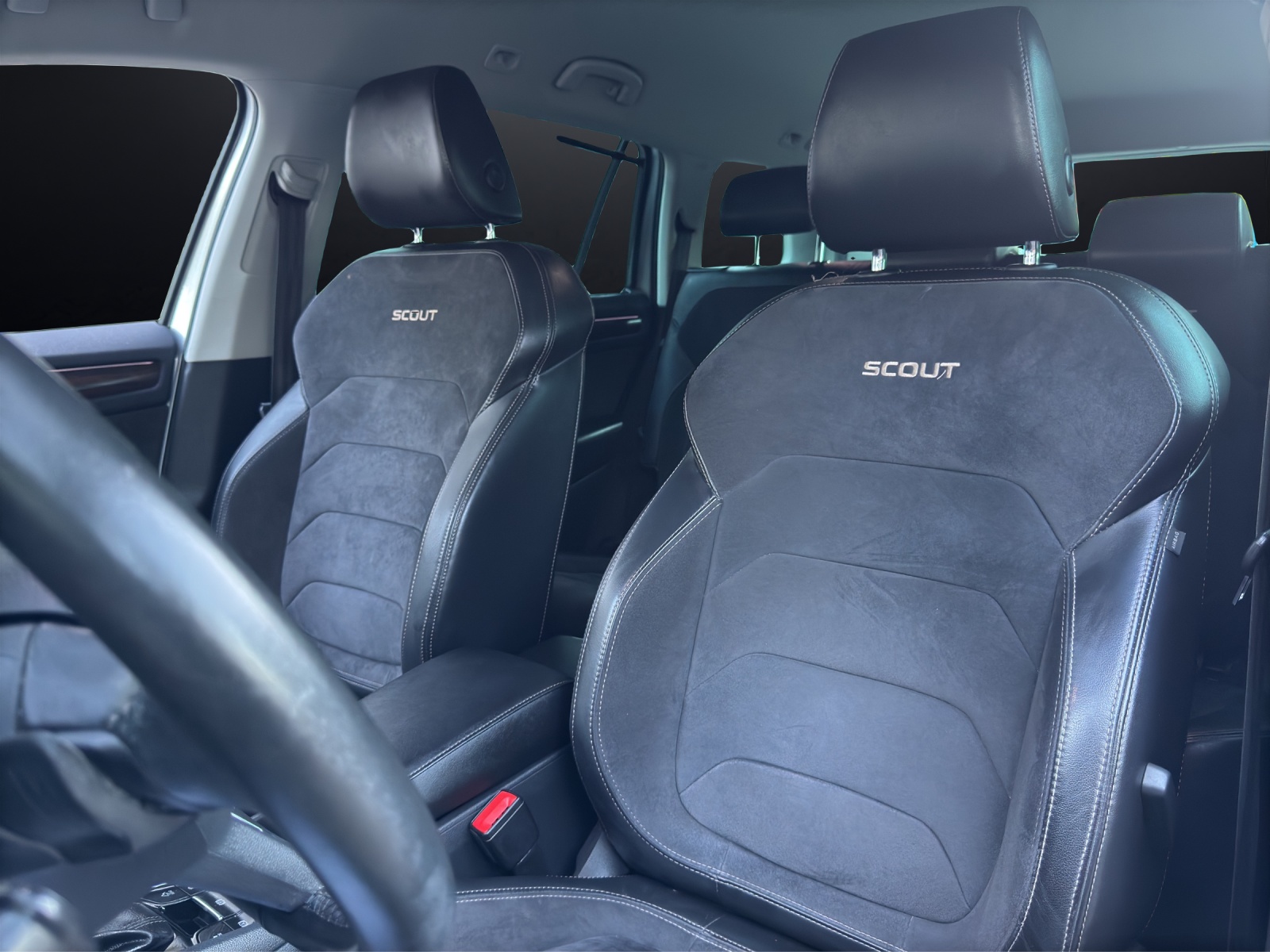 SKODA Kodiaq 2.0 TDI CR Scout 7-Plätze 4x4 DSG Vollausstattung-image-12