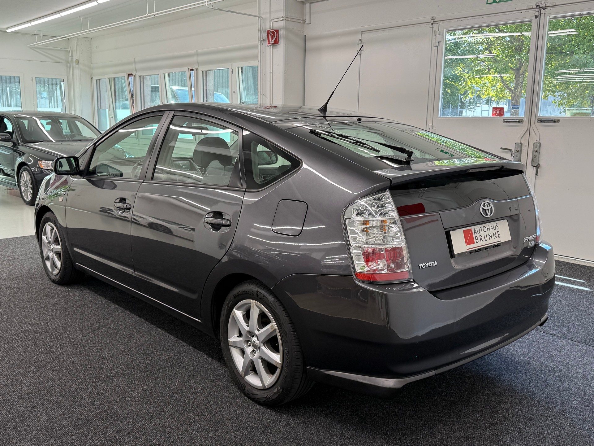 TOYOTA Prius 1.5 16V Hybrid-image-8
