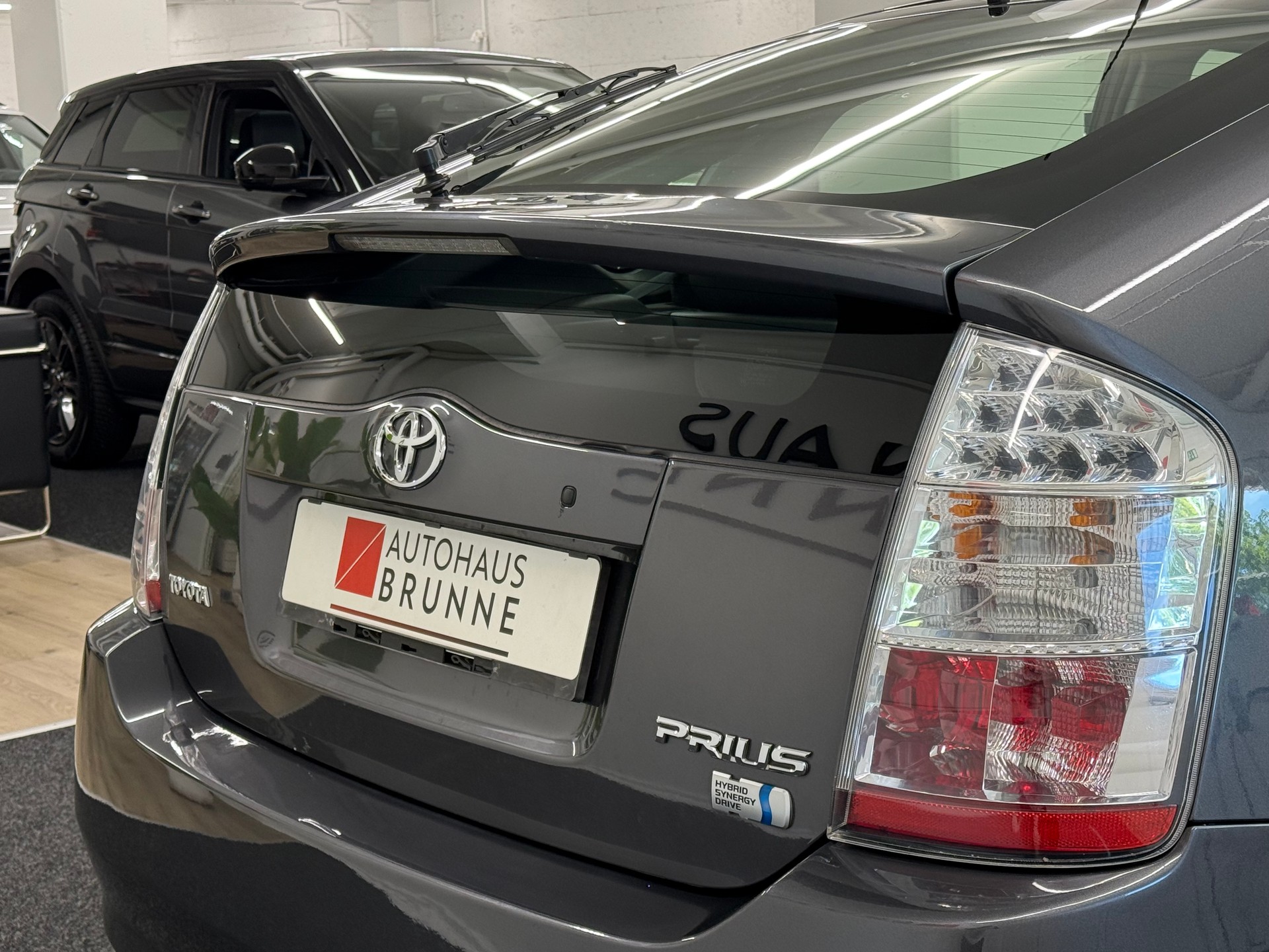 TOYOTA Prius 1.5 16V Hybrid-image-7