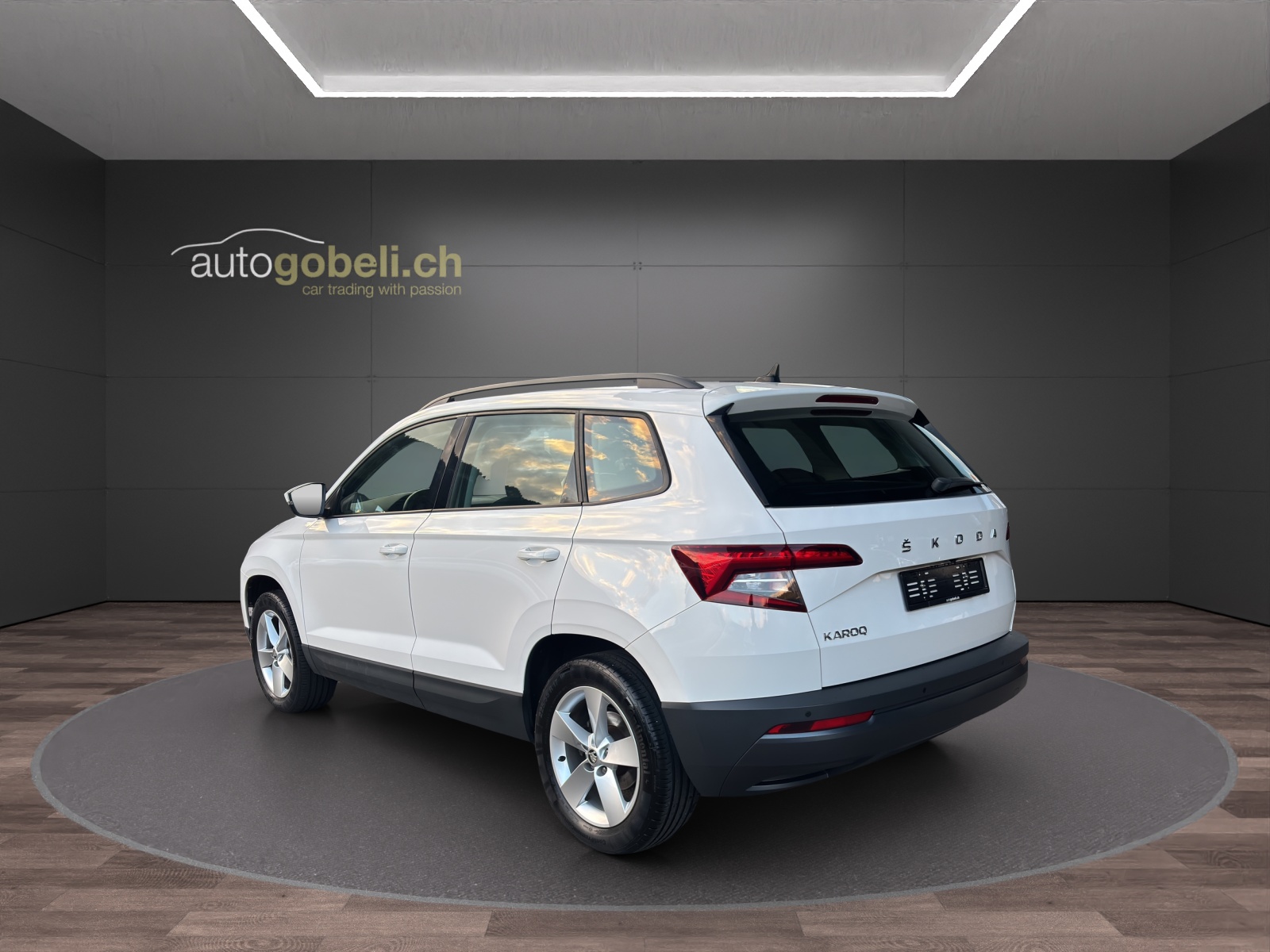 SKODA Karoq 2.0 TDI CR Ambition 4x4 DSG-showroom-element-1