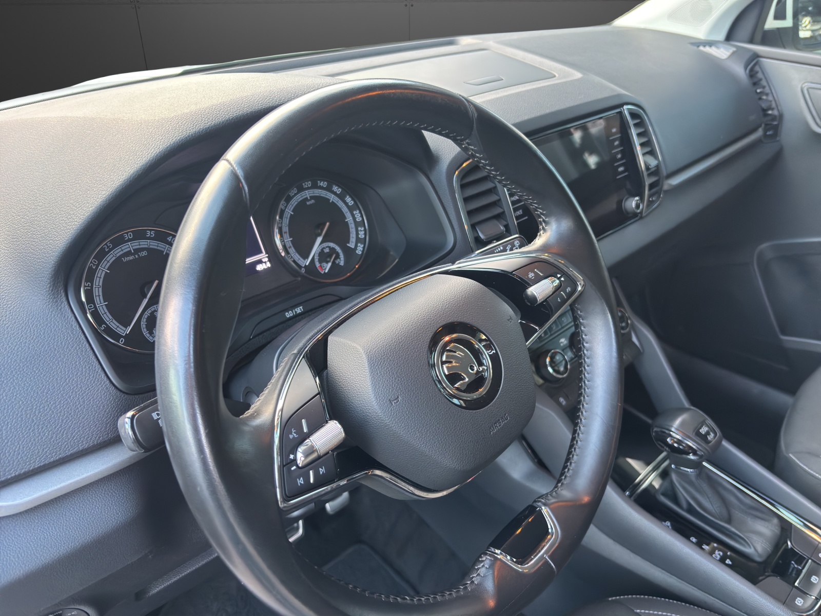 SKODA Karoq 2.0 TDI CR Ambition 4x4 DSG-image-4