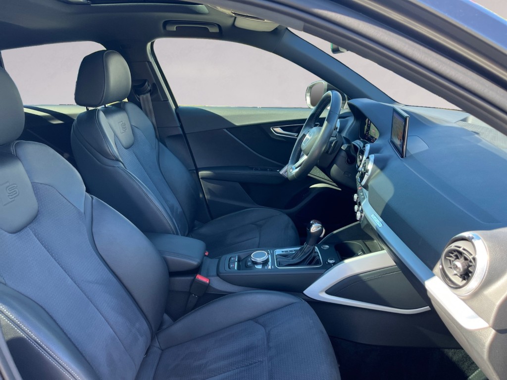 AUDI Q2 40 TFSI S line quattro S-tronic-image-15